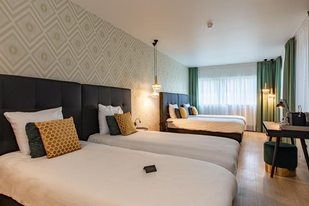 Family Room Standard