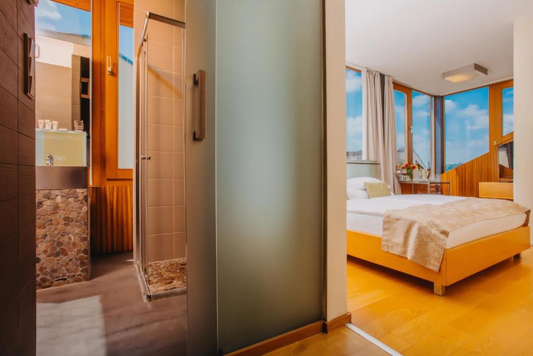 Double or Twin Deluxe