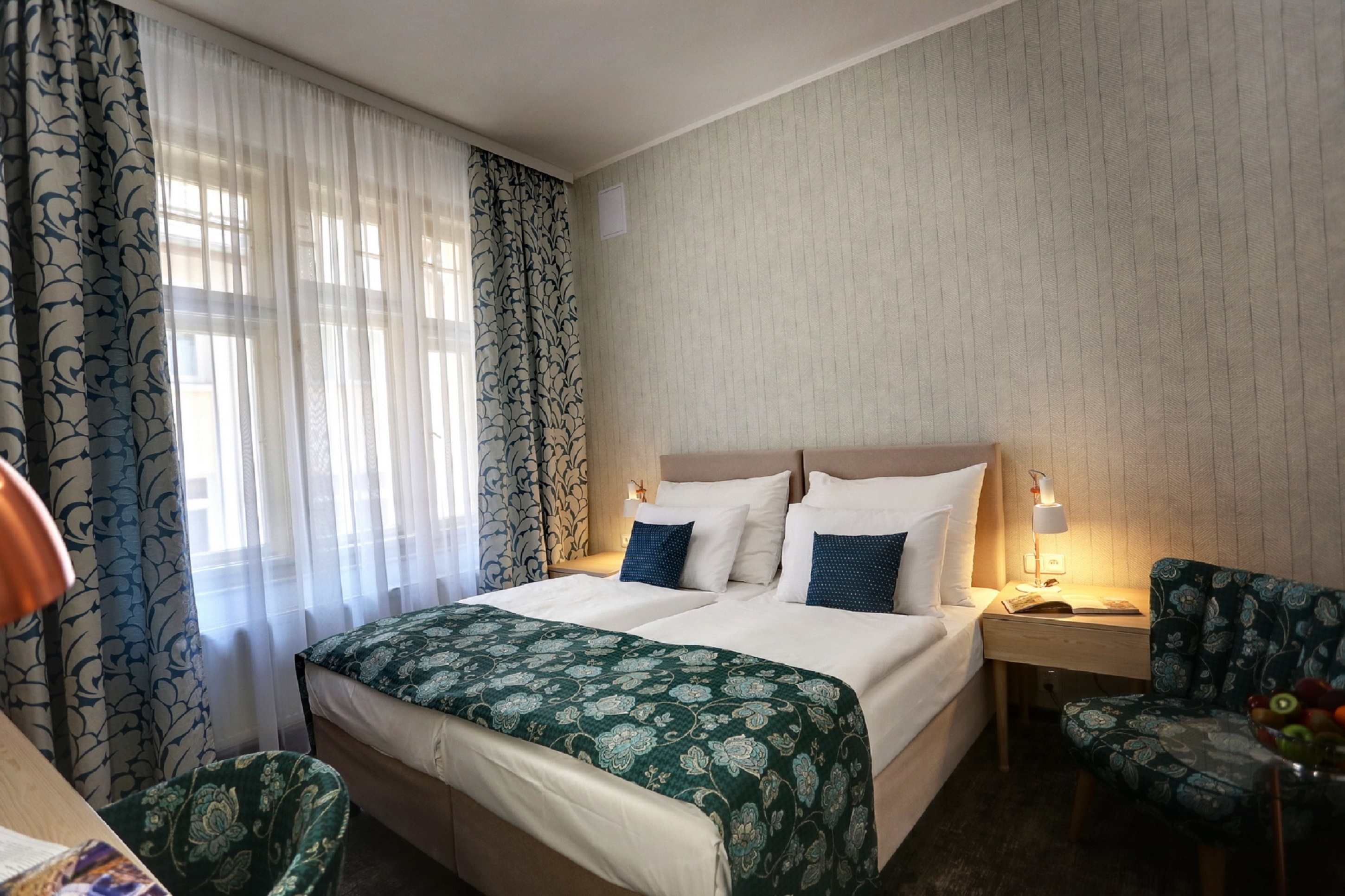 Double or Twin Standard