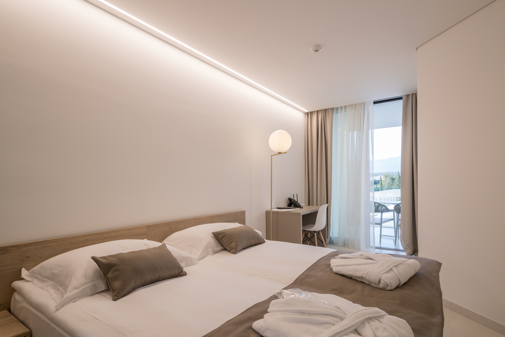 Apartment with Balcony