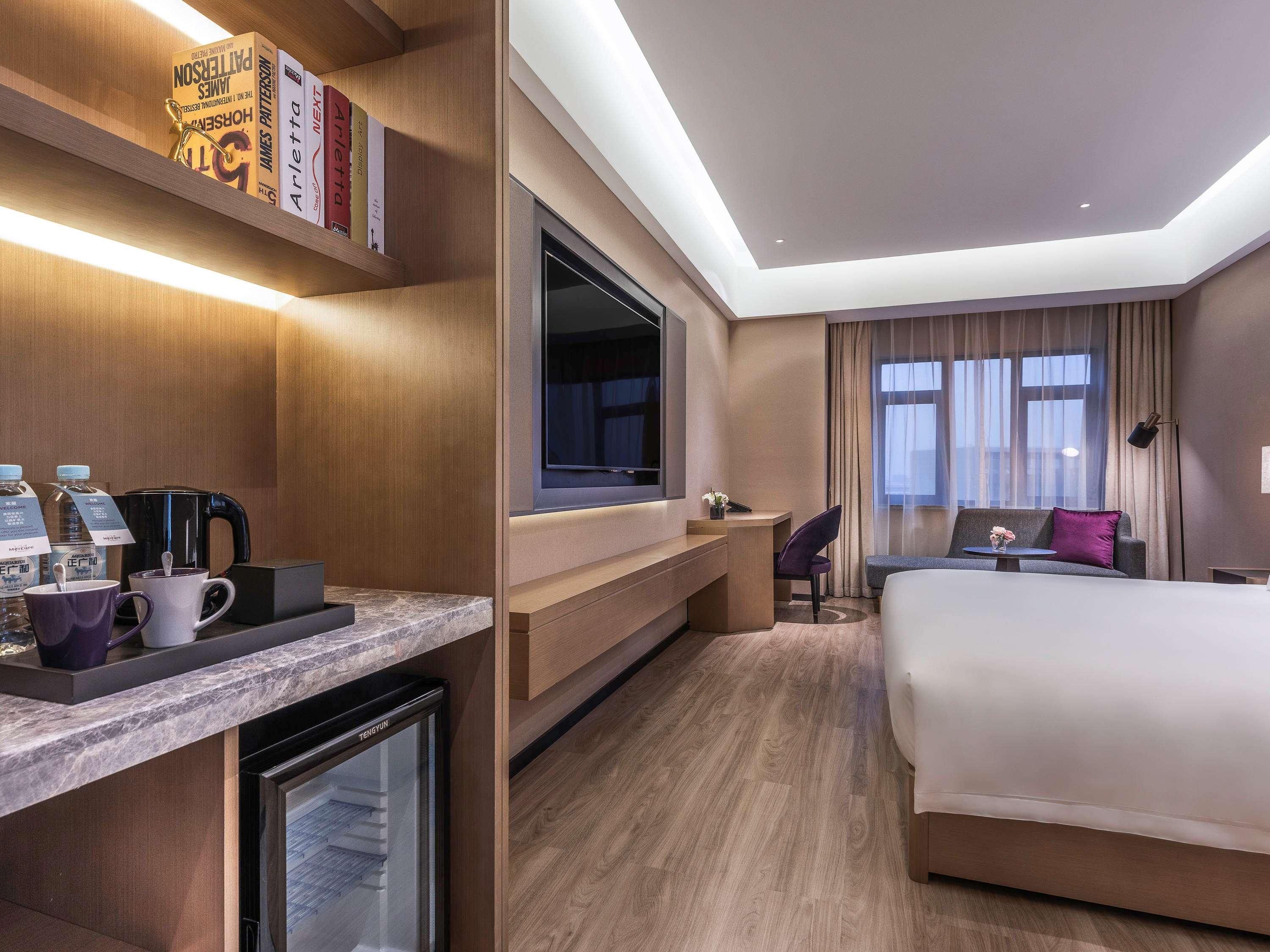 Double Deluxe King Bed