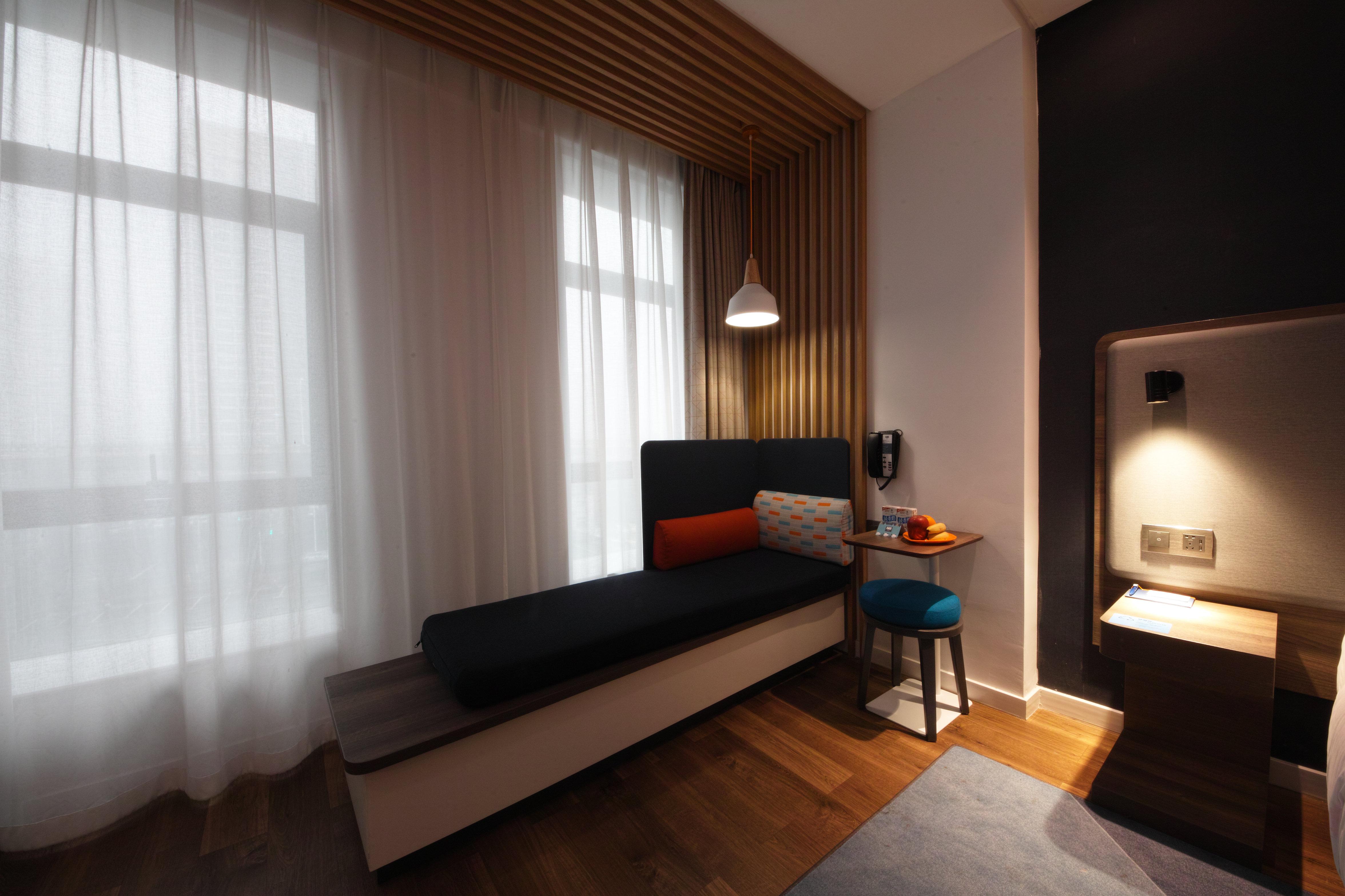 Double King Size Bed