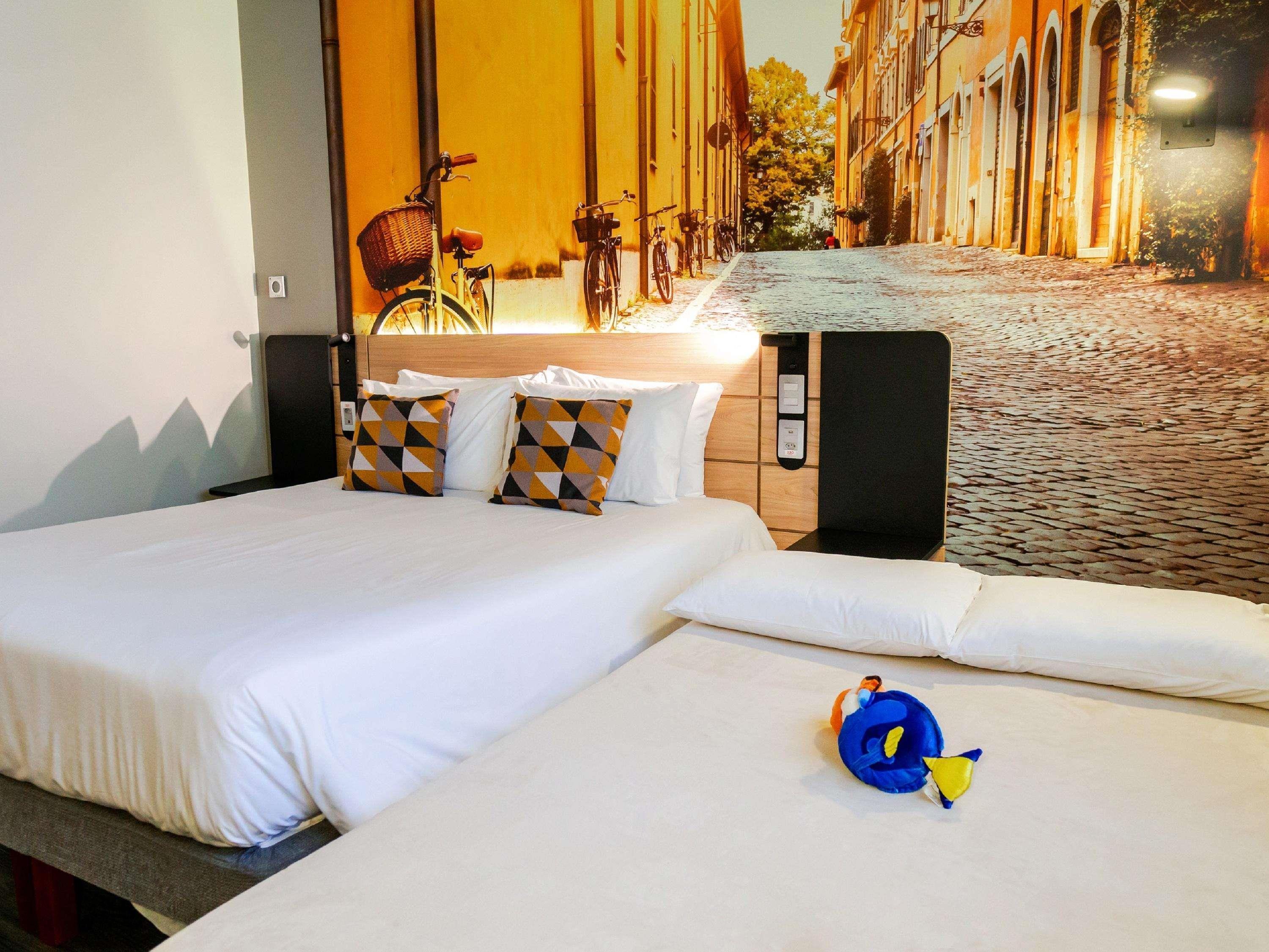 Double Queen Size Bed