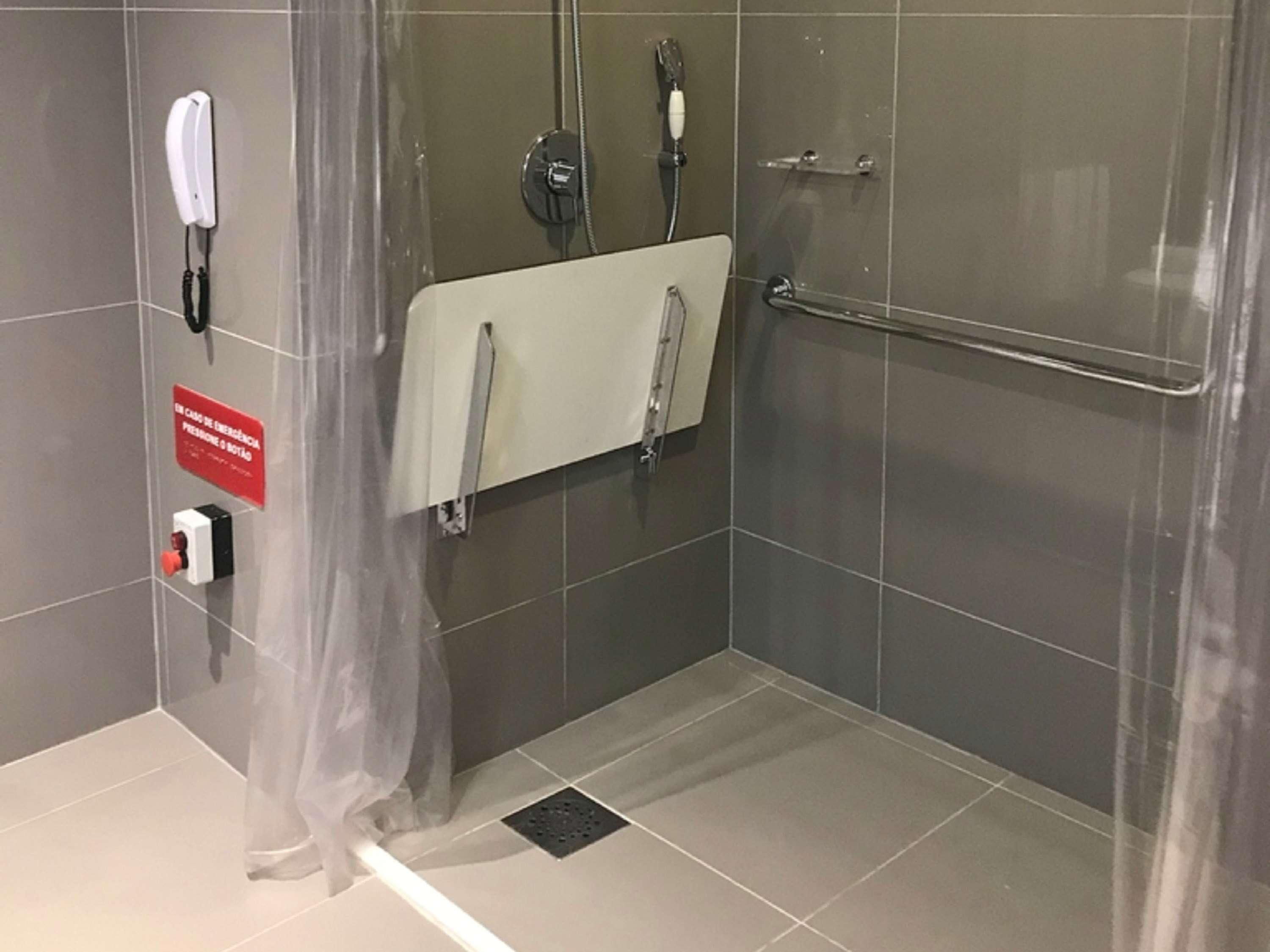 Apartment Queen Size Bed