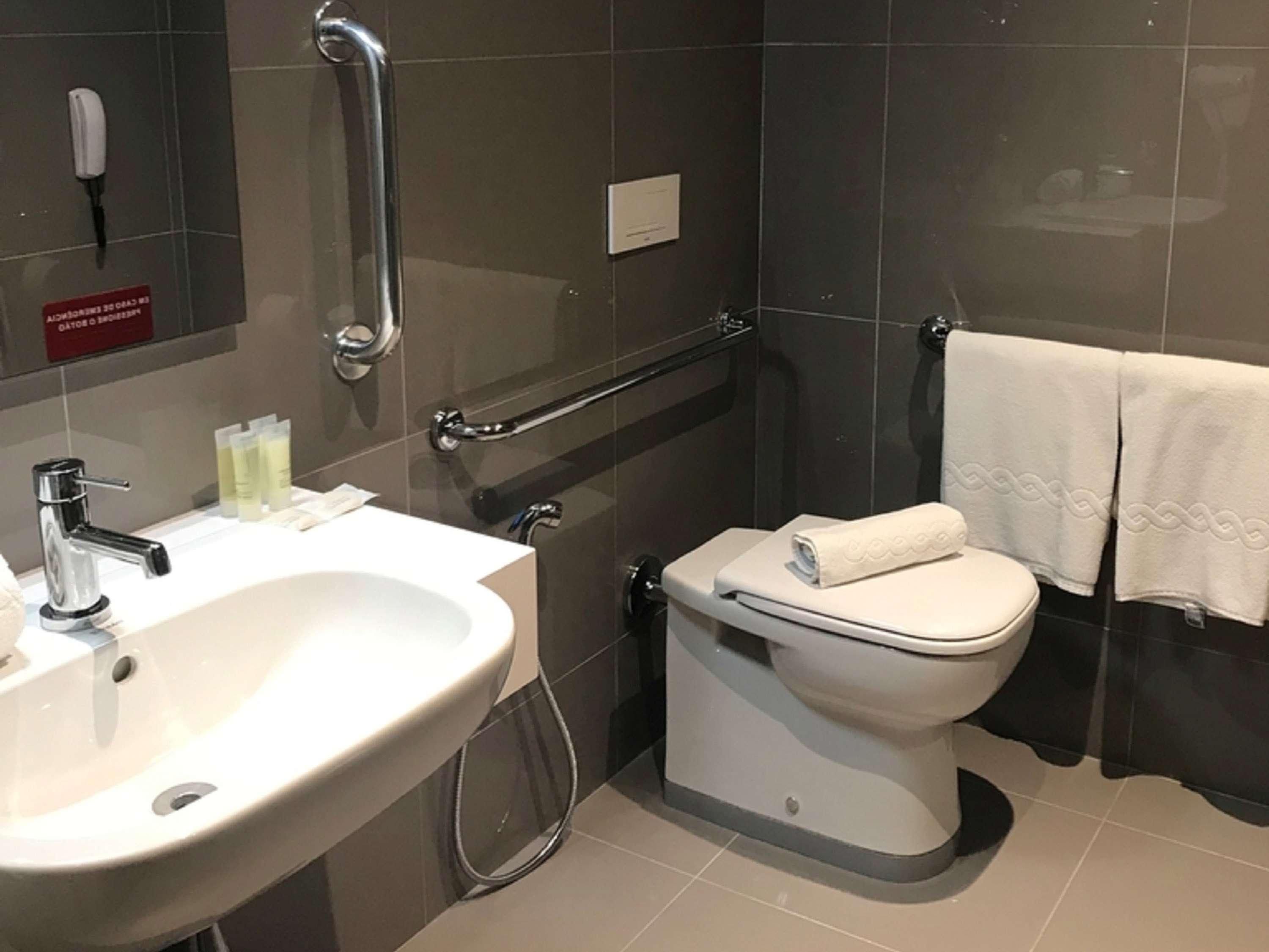 Apartment Queen Size Bed