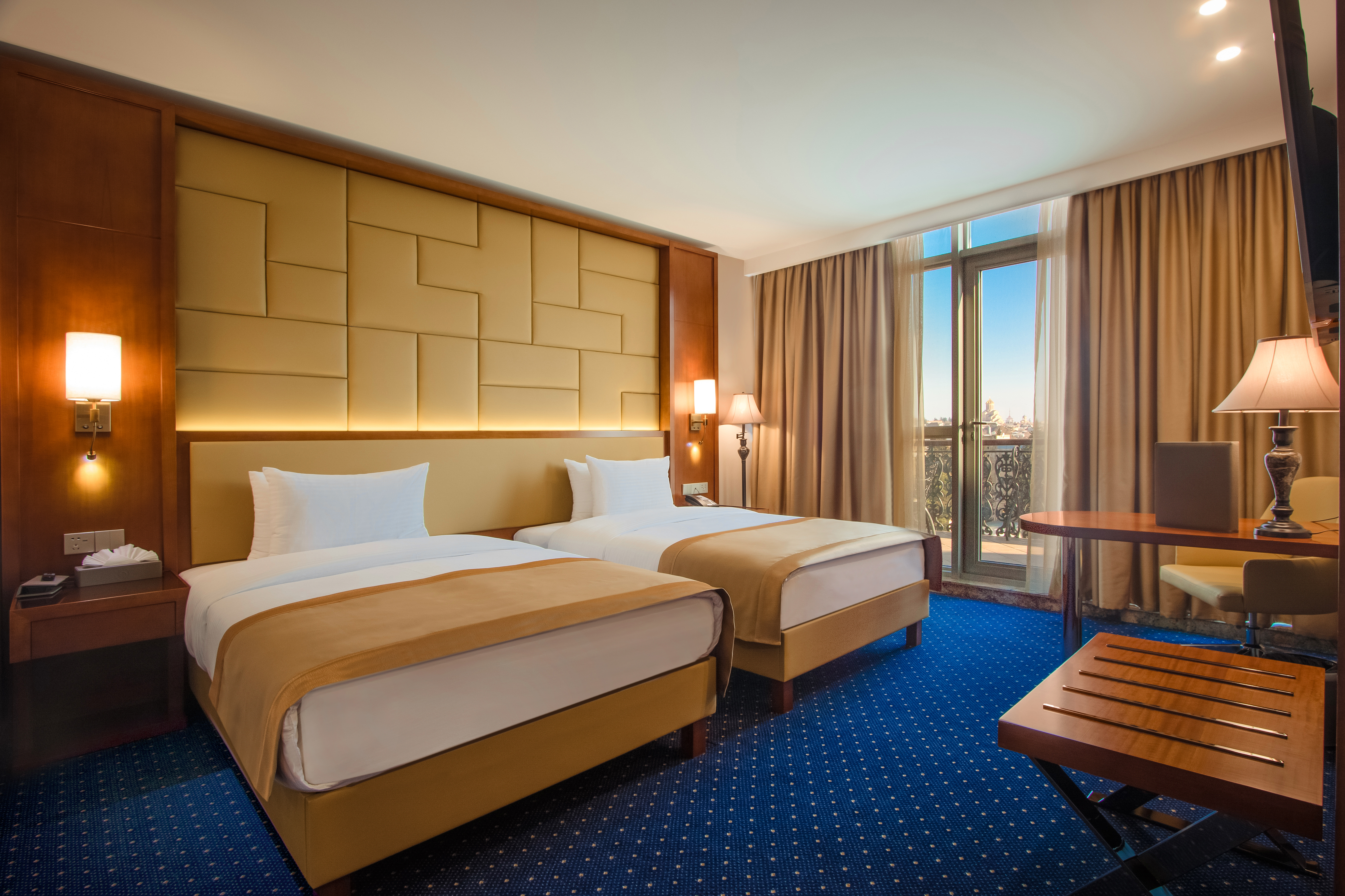 Twin Superior with Terrace