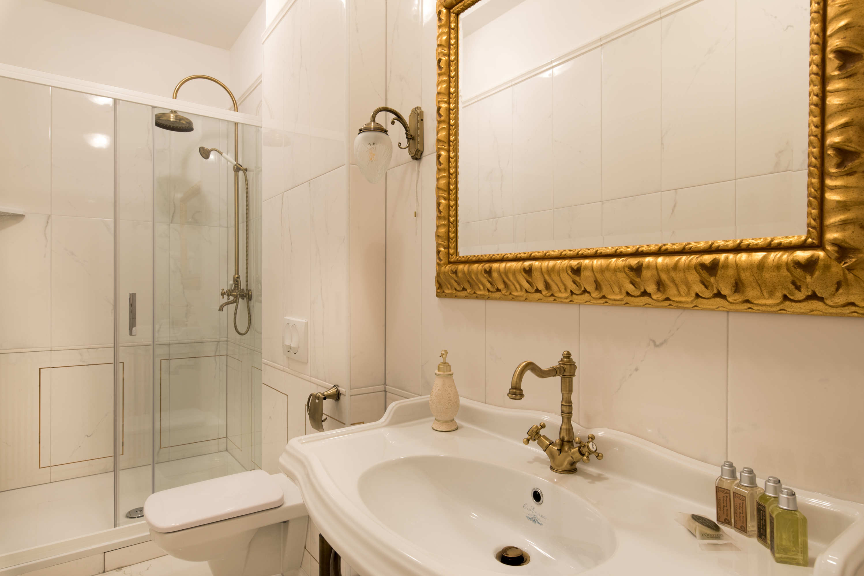 Double Luxury City View