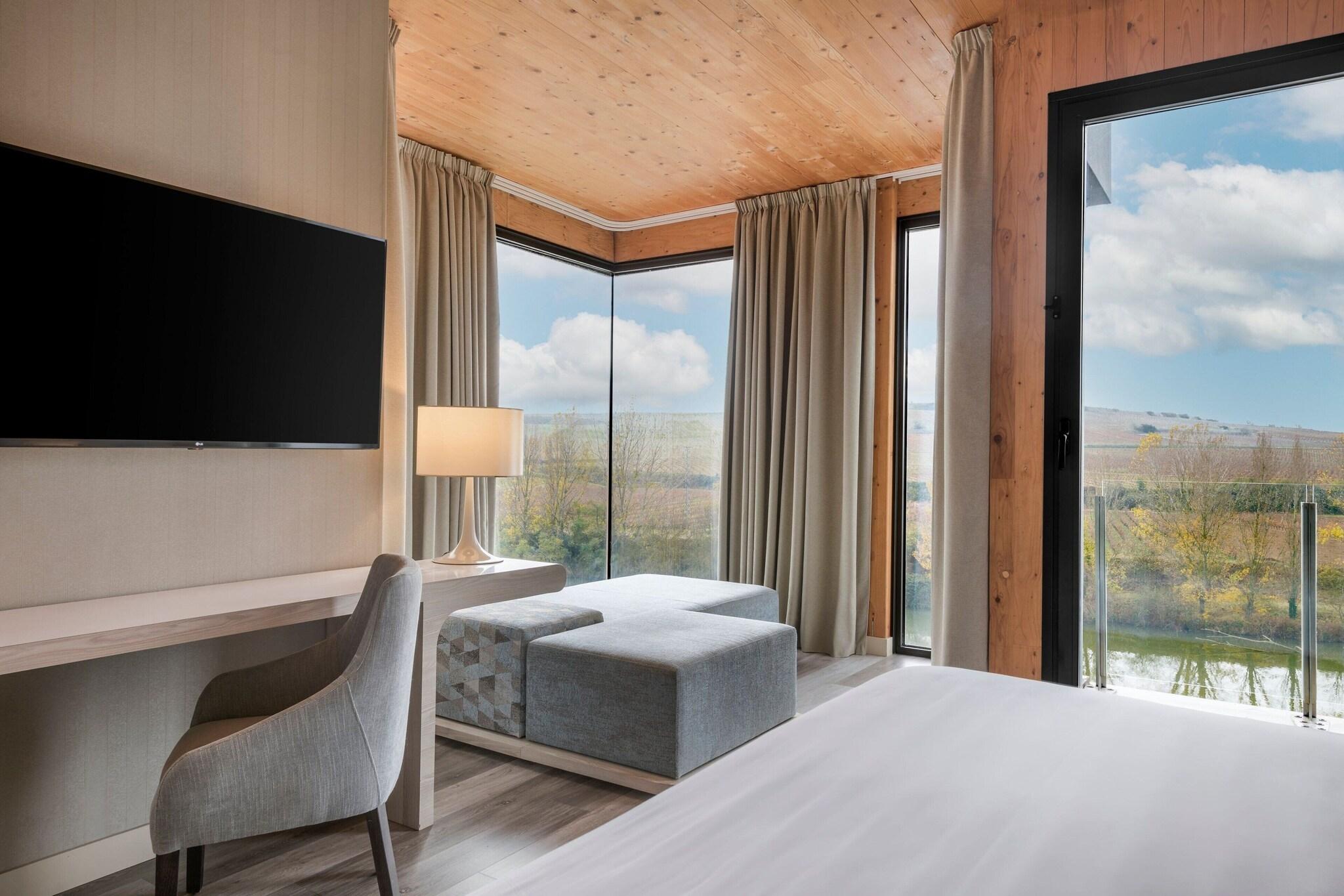 Junior Suite River View