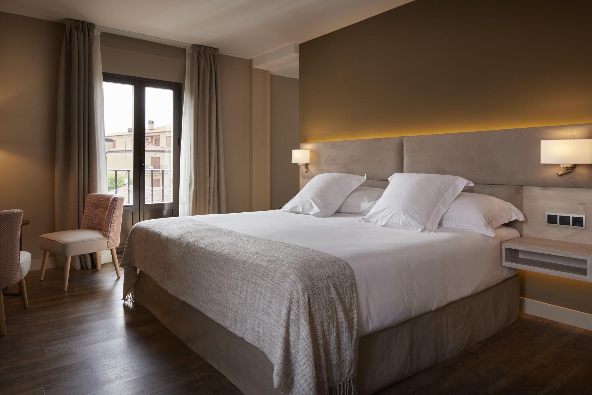 Double Deluxe King Bed