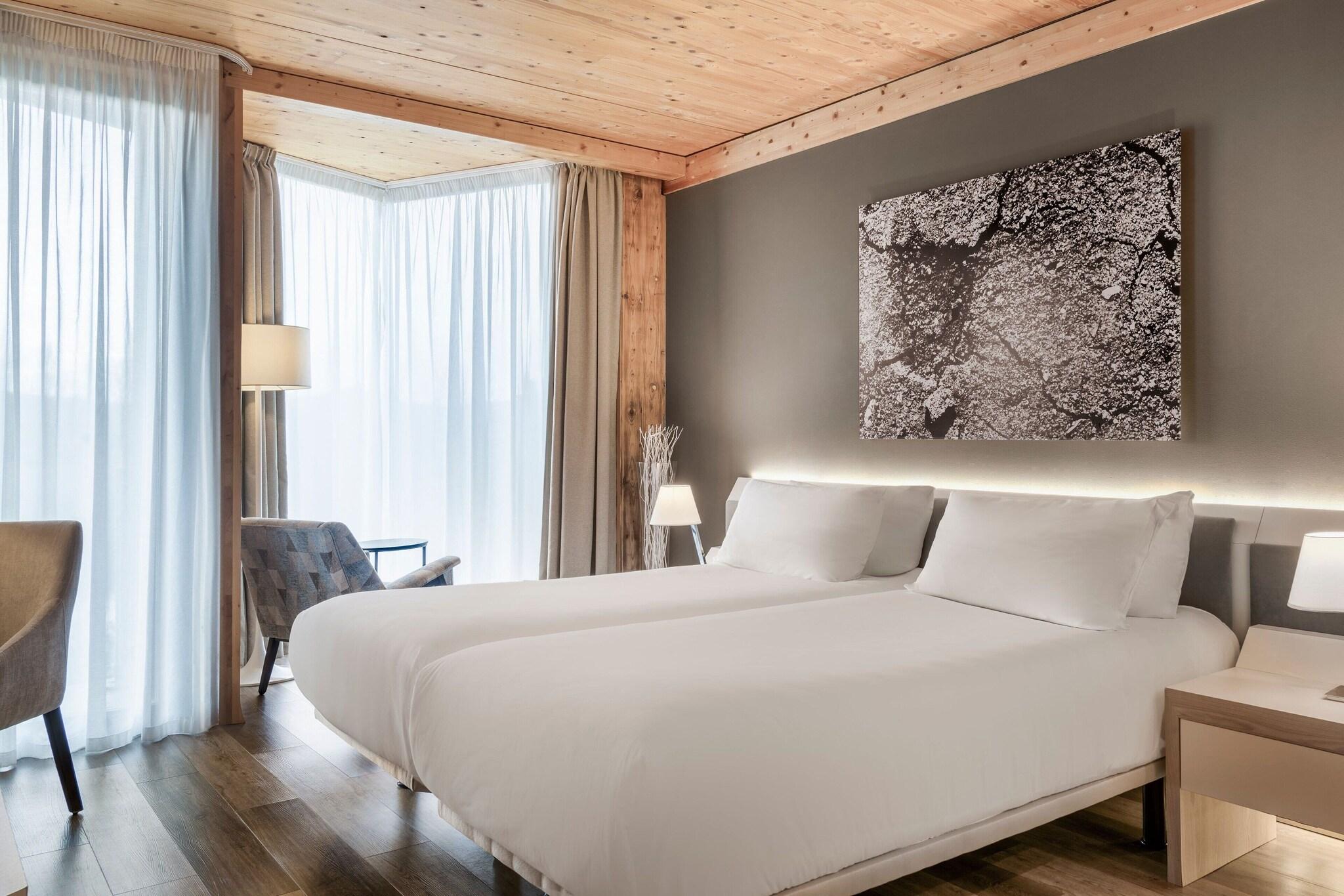 Twin Deluxe River View