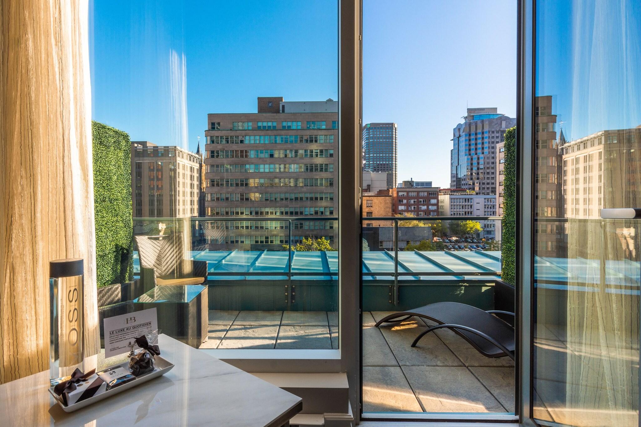 Double Deluxe King Bed