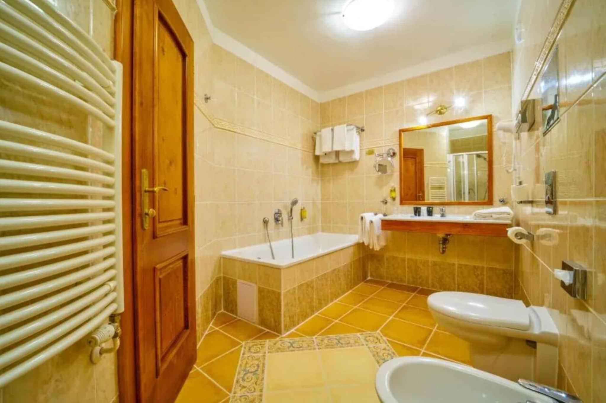 Suite Two Queen Beds