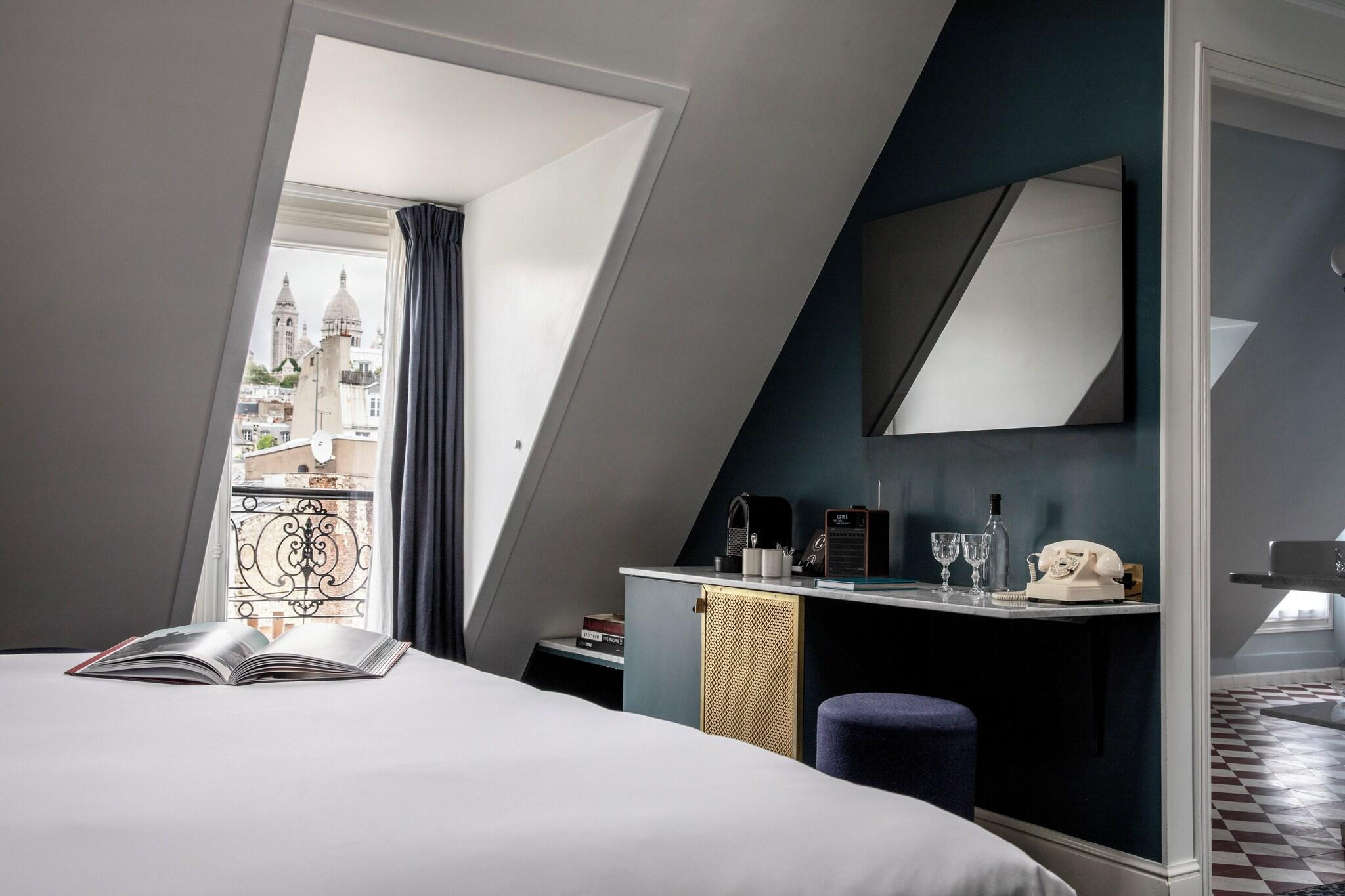 Double King Size Bed