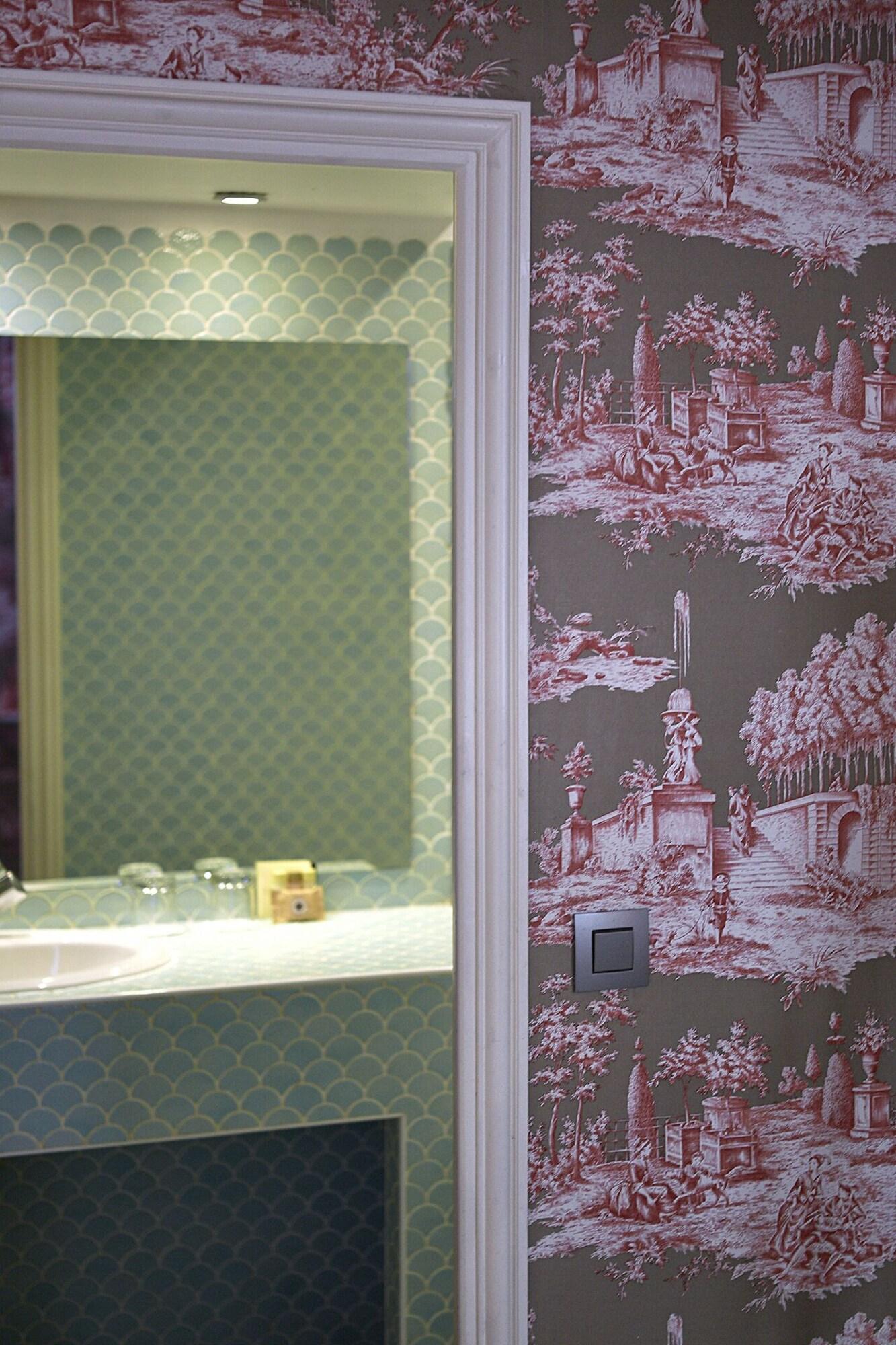 Double Superior Queen Bed