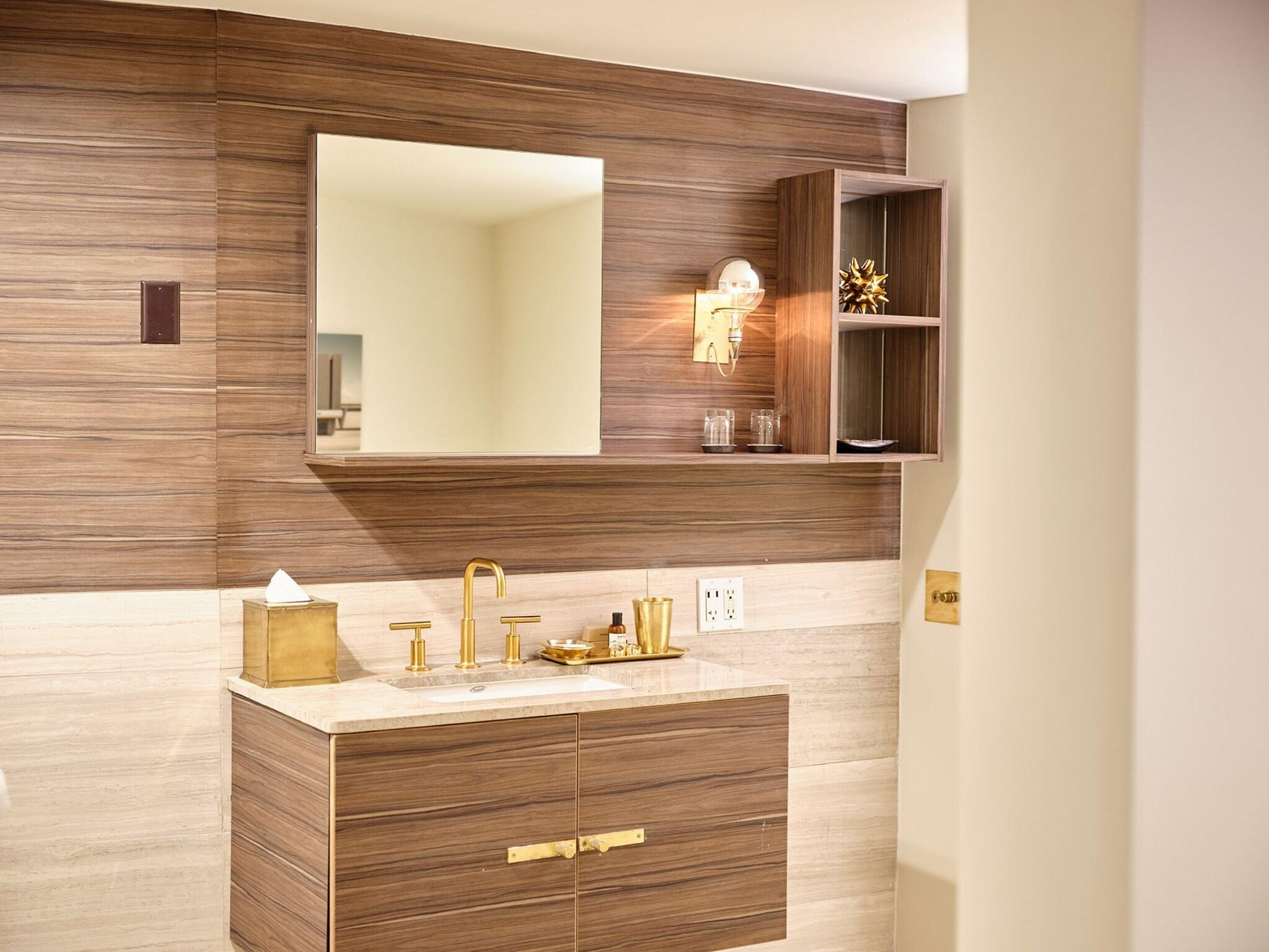 Bungalow King Size Bed