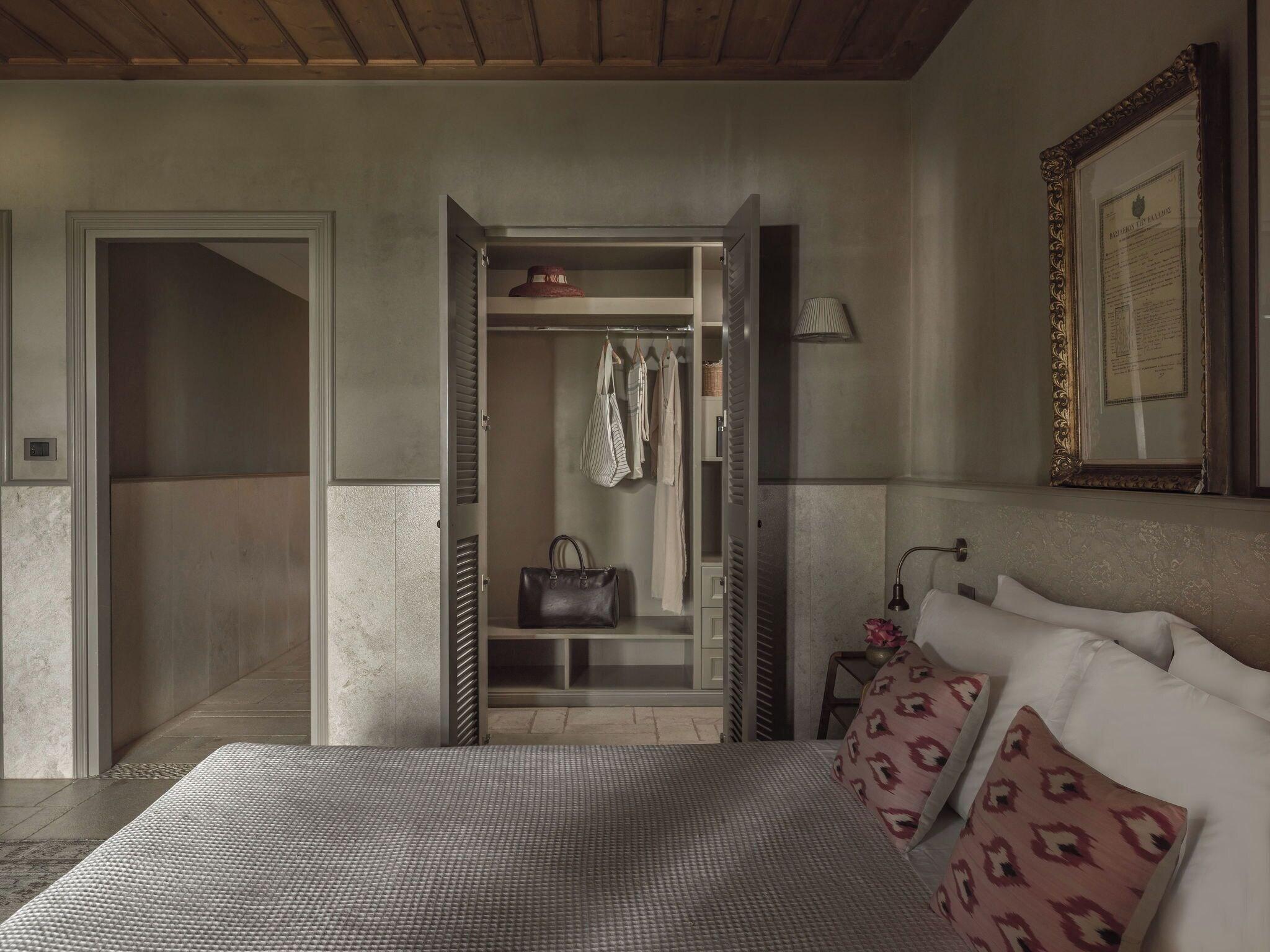 Double King Size Bed