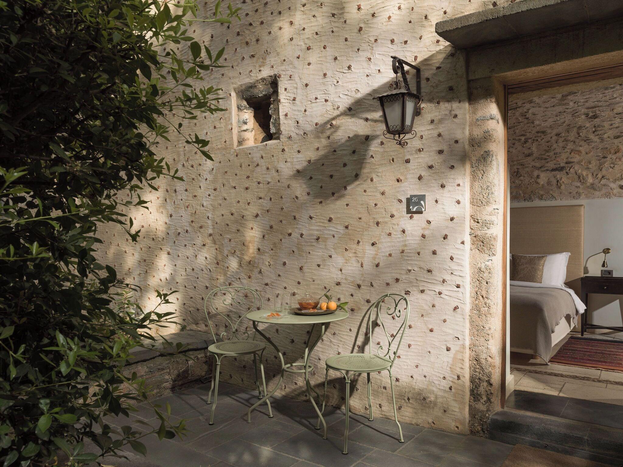 Suite Queen Size Bed