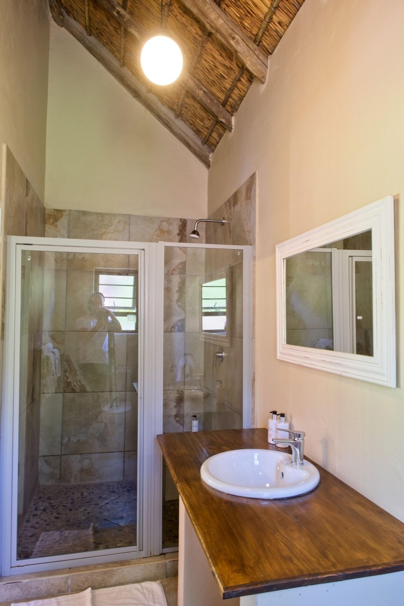 Double Queen Size Bed