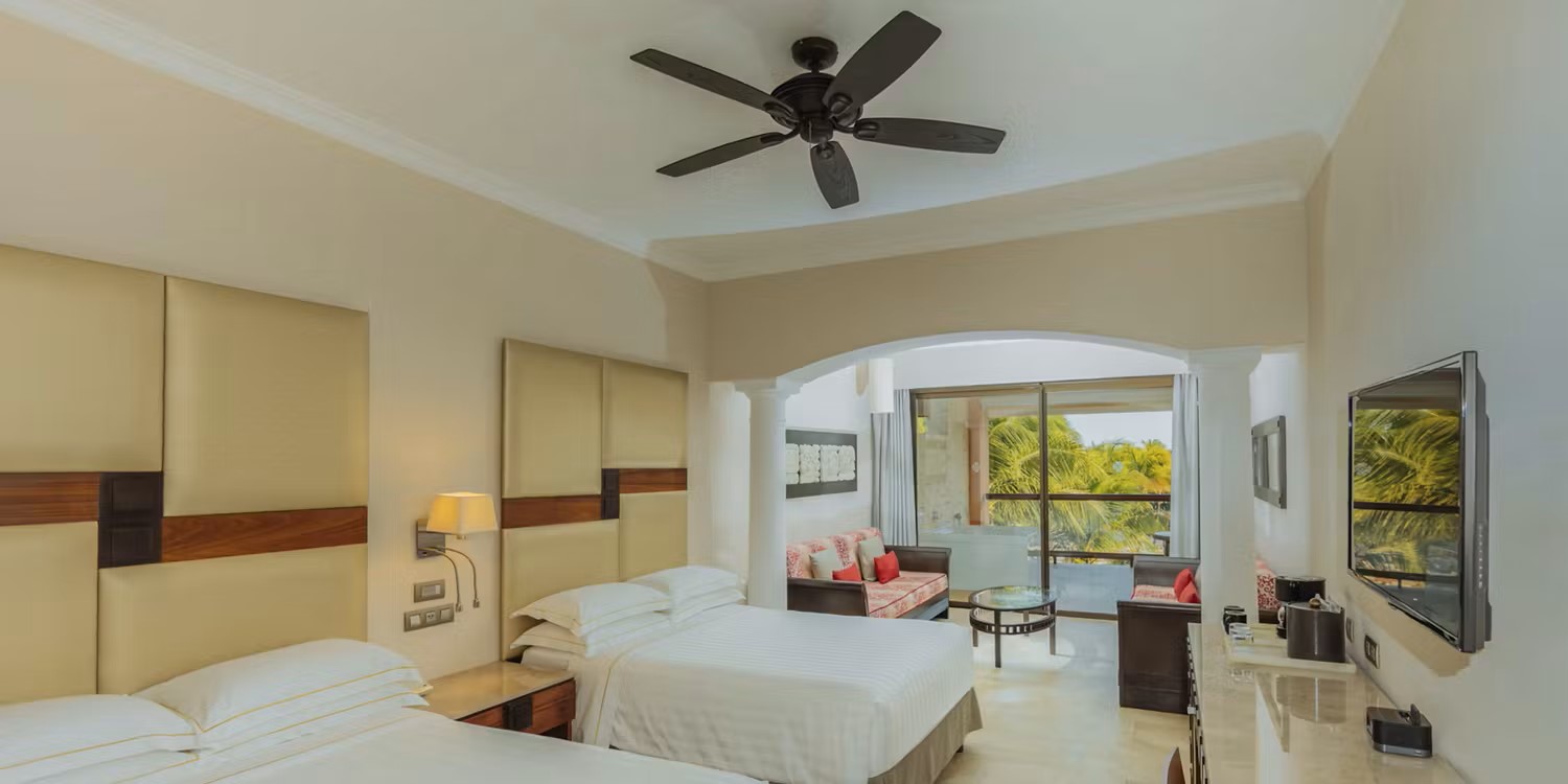 Junior Suite Premium Ocean Front