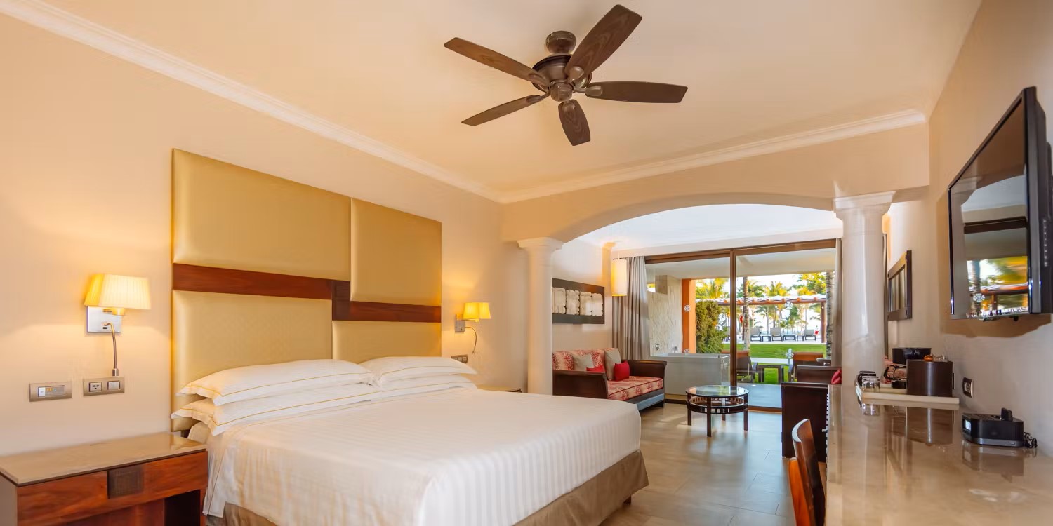 Junior Suite Premium Ocean Front