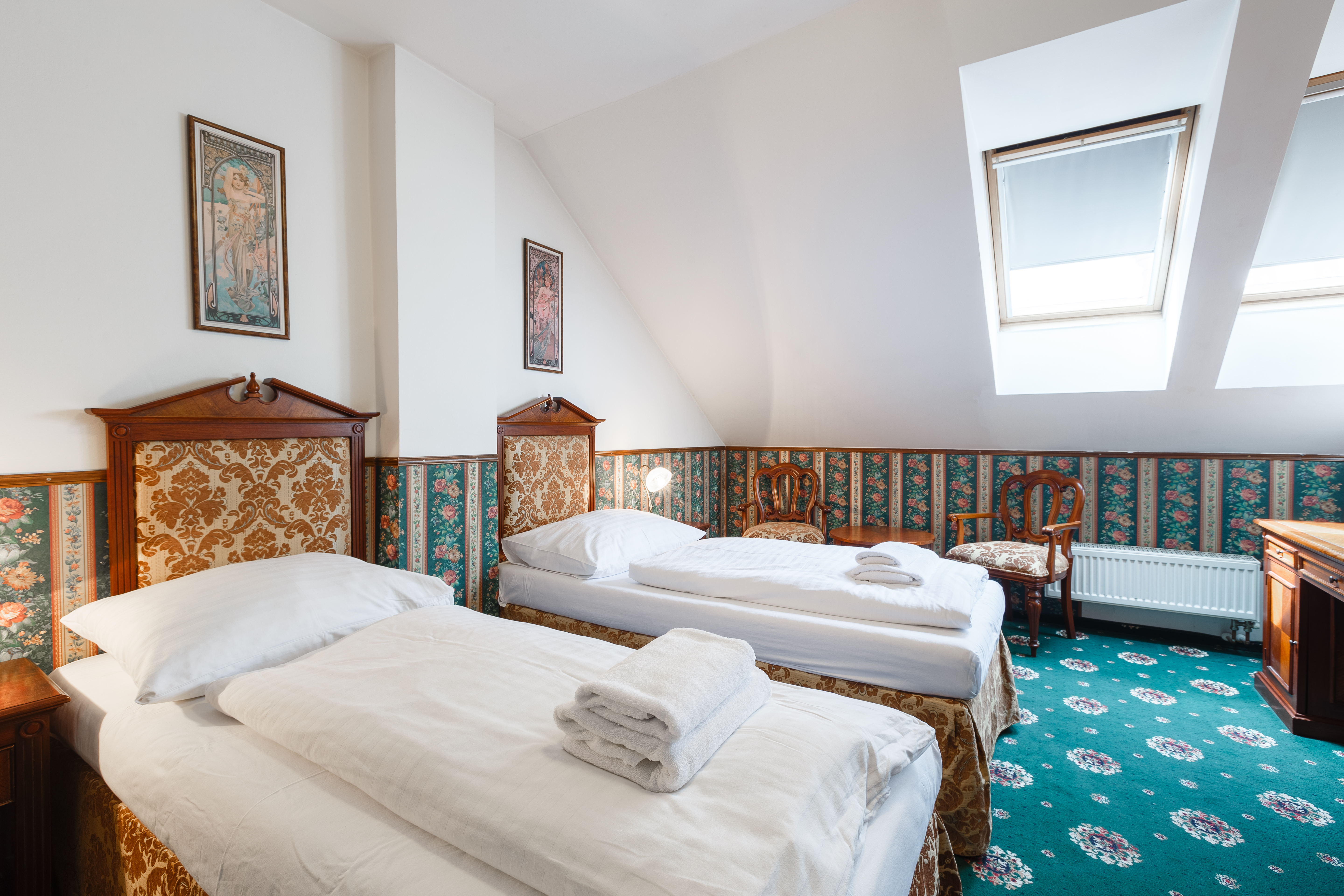 Double or Twin Standard