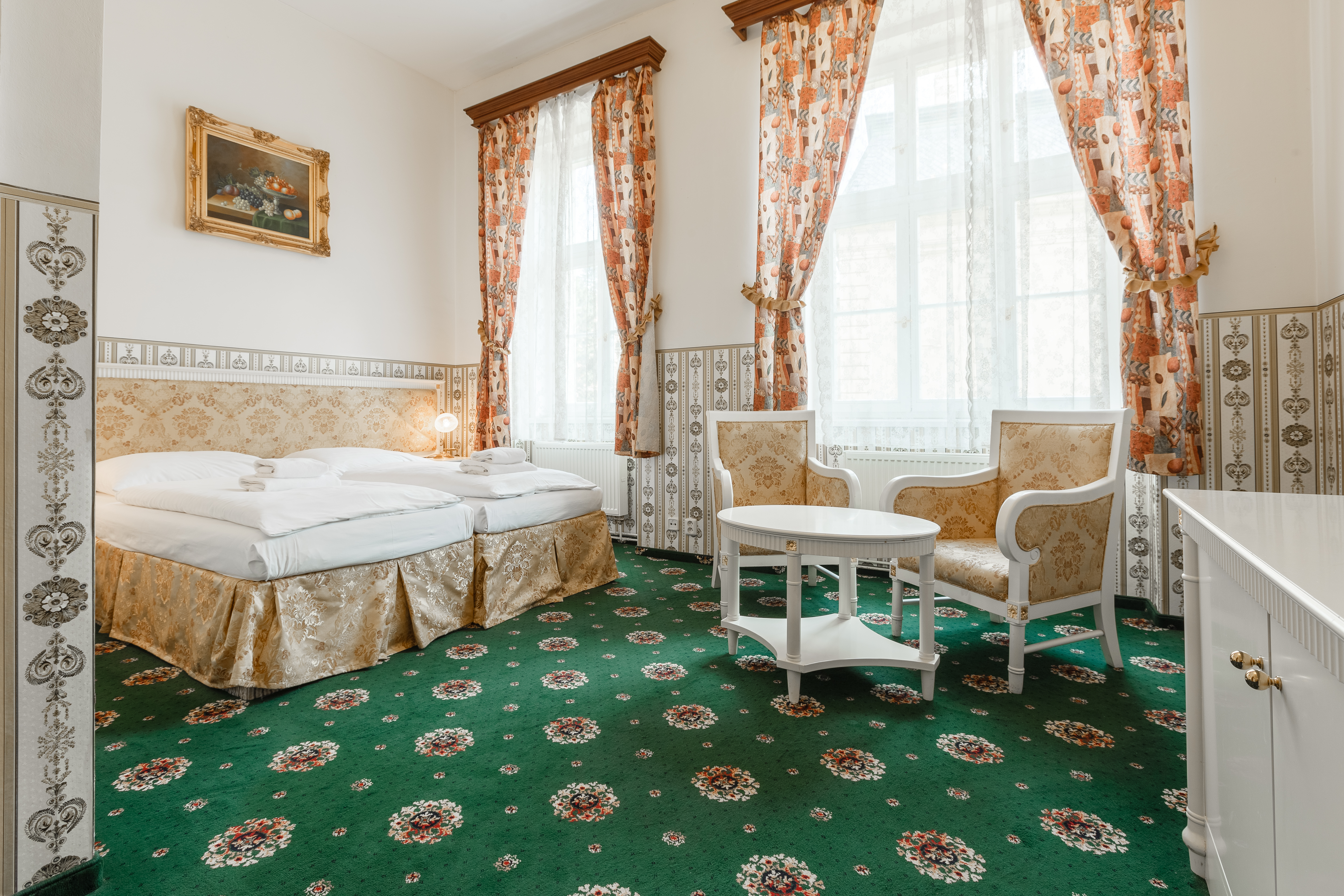 Double or Twin Standard