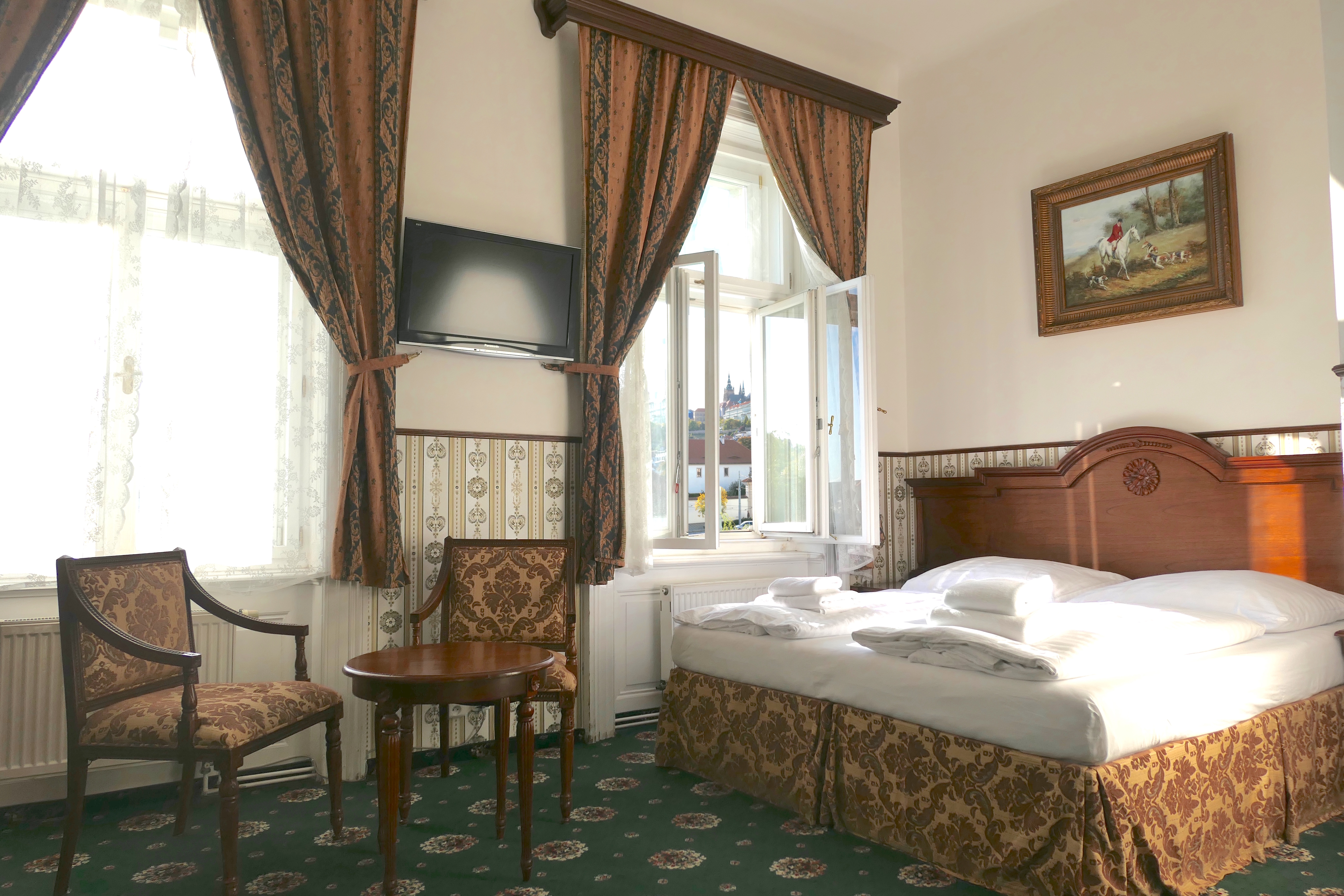 Double or Twin Deluxe