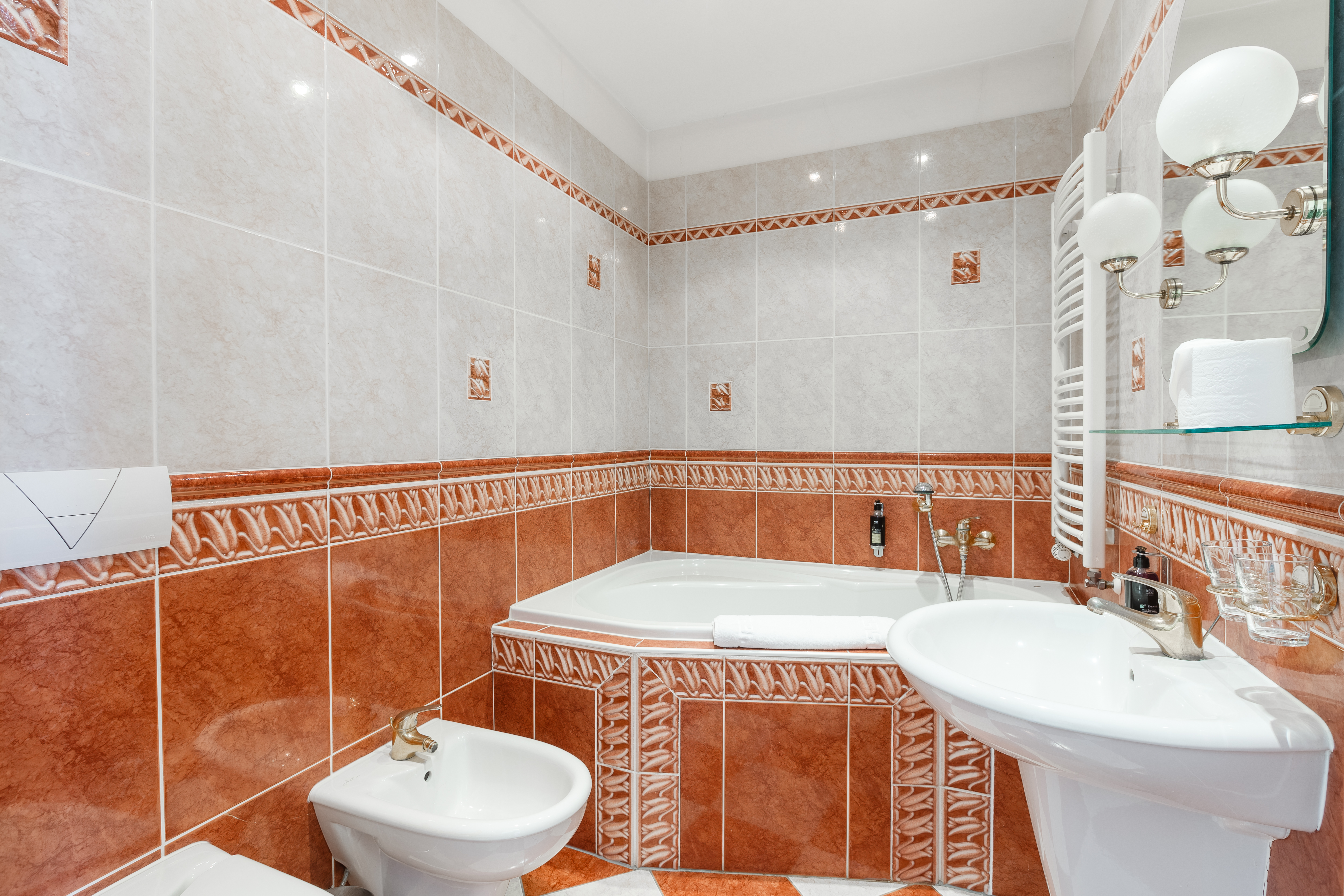 Double or Twin Standard