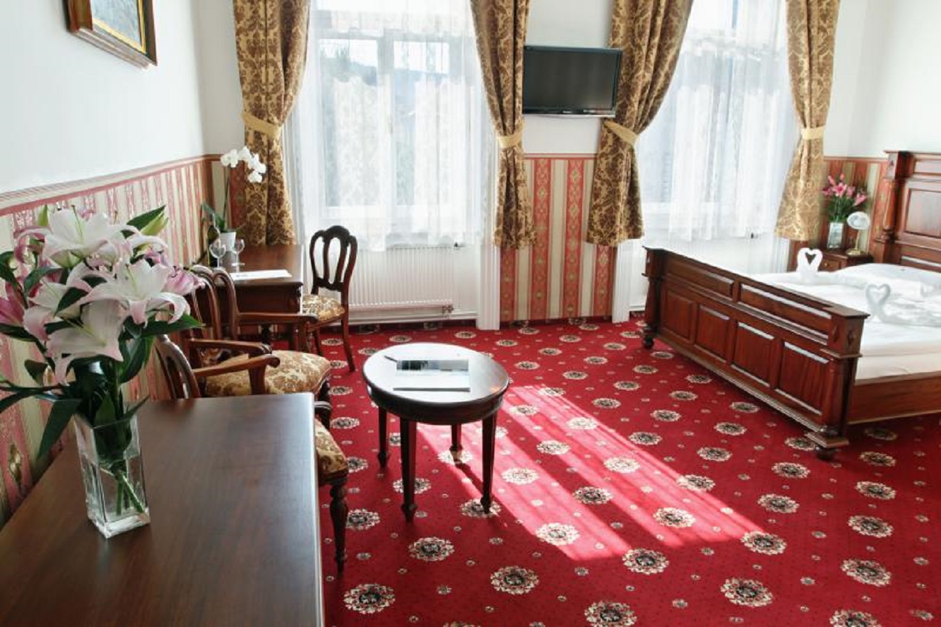 Double or Twin Deluxe