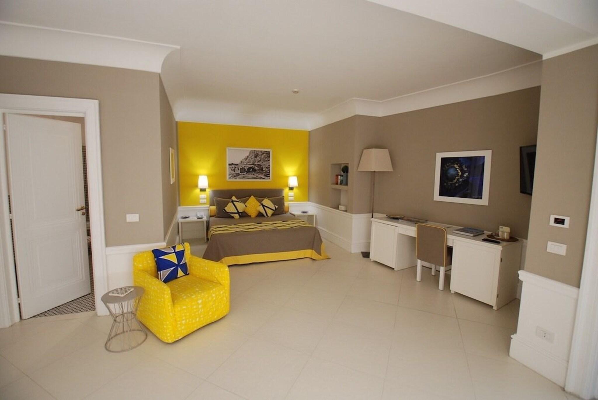 Junior Suite with Views