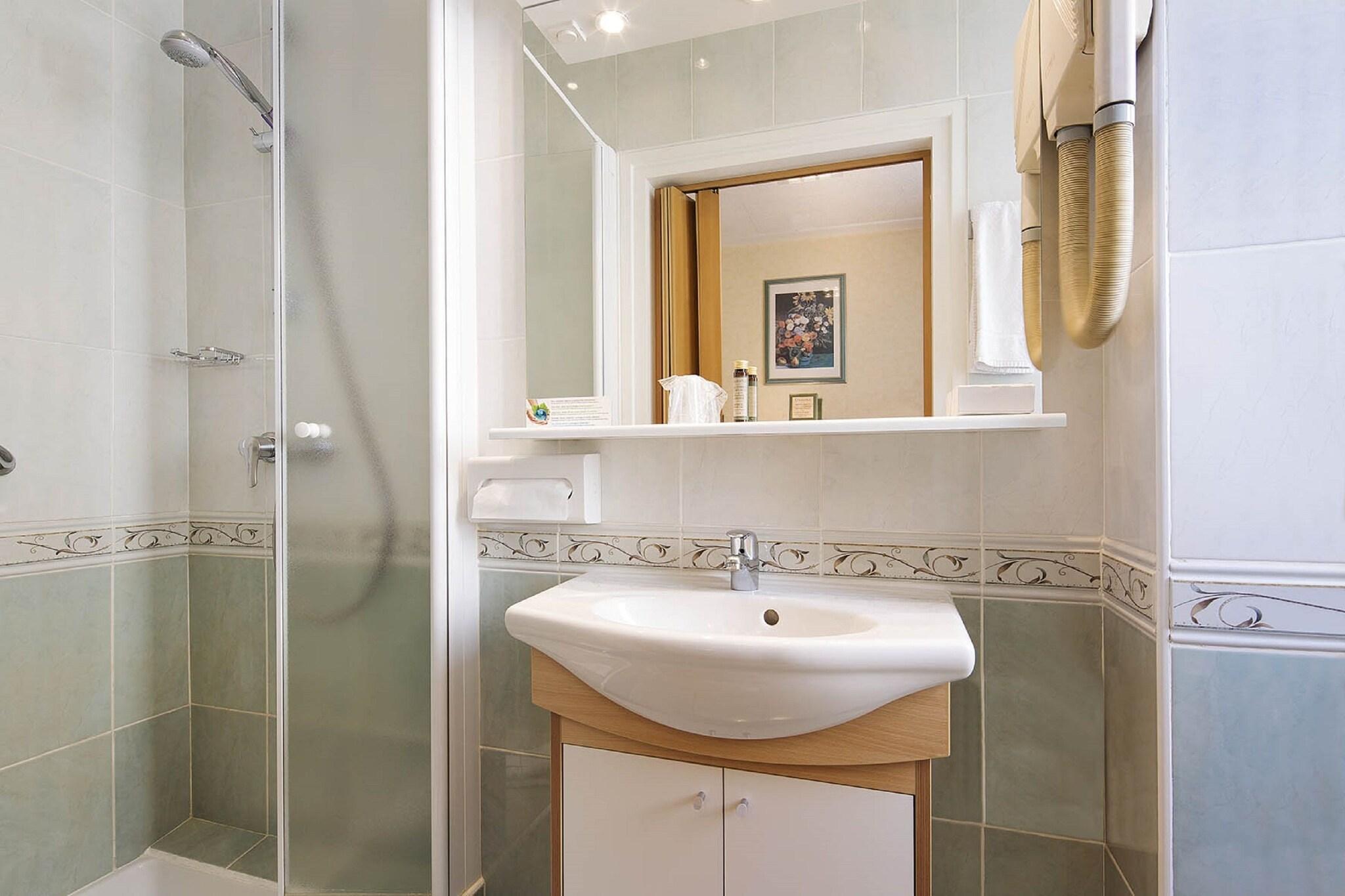 Quadruple Two Double Beds