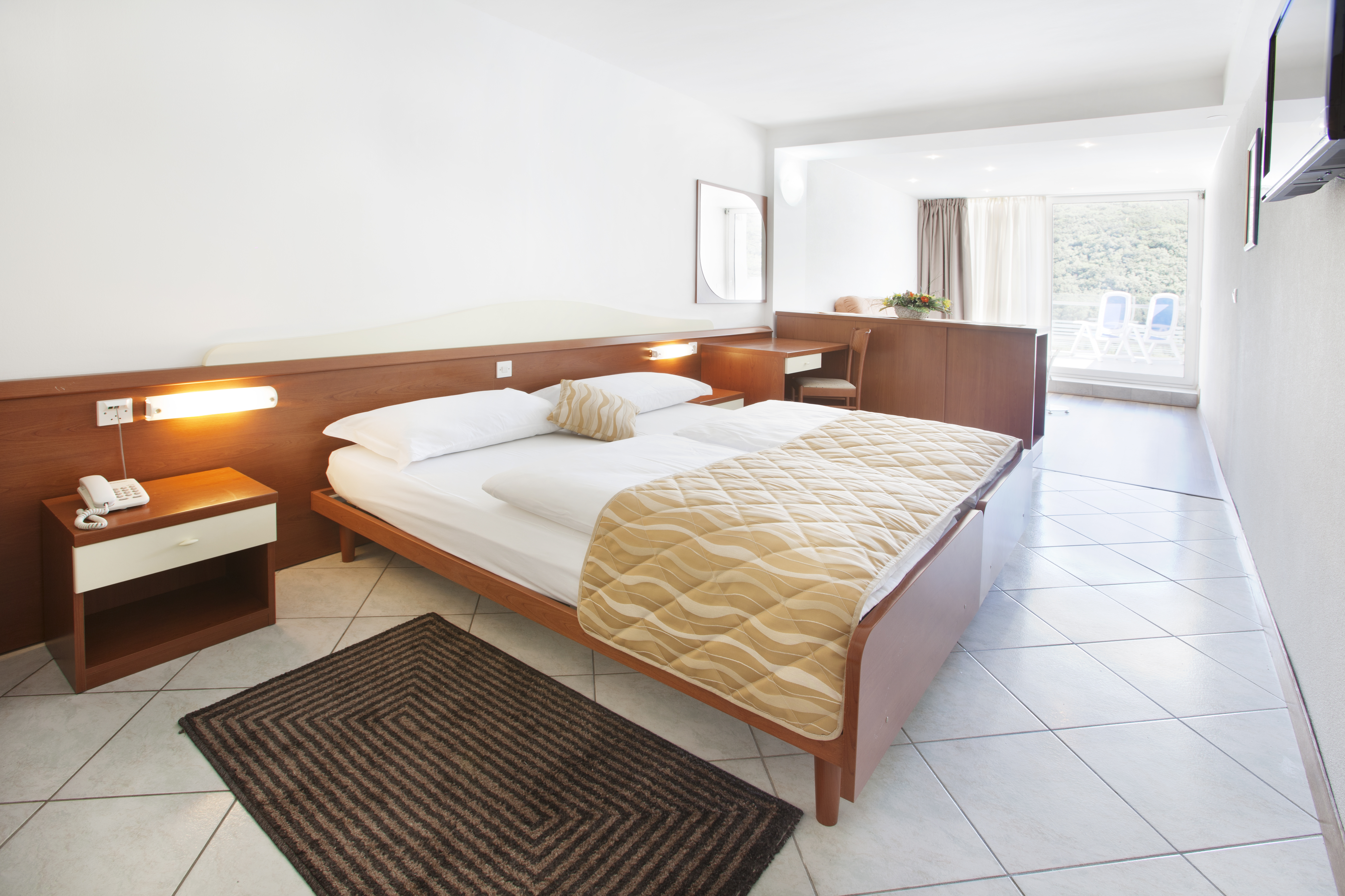 Double Side Sea View One Bedroom