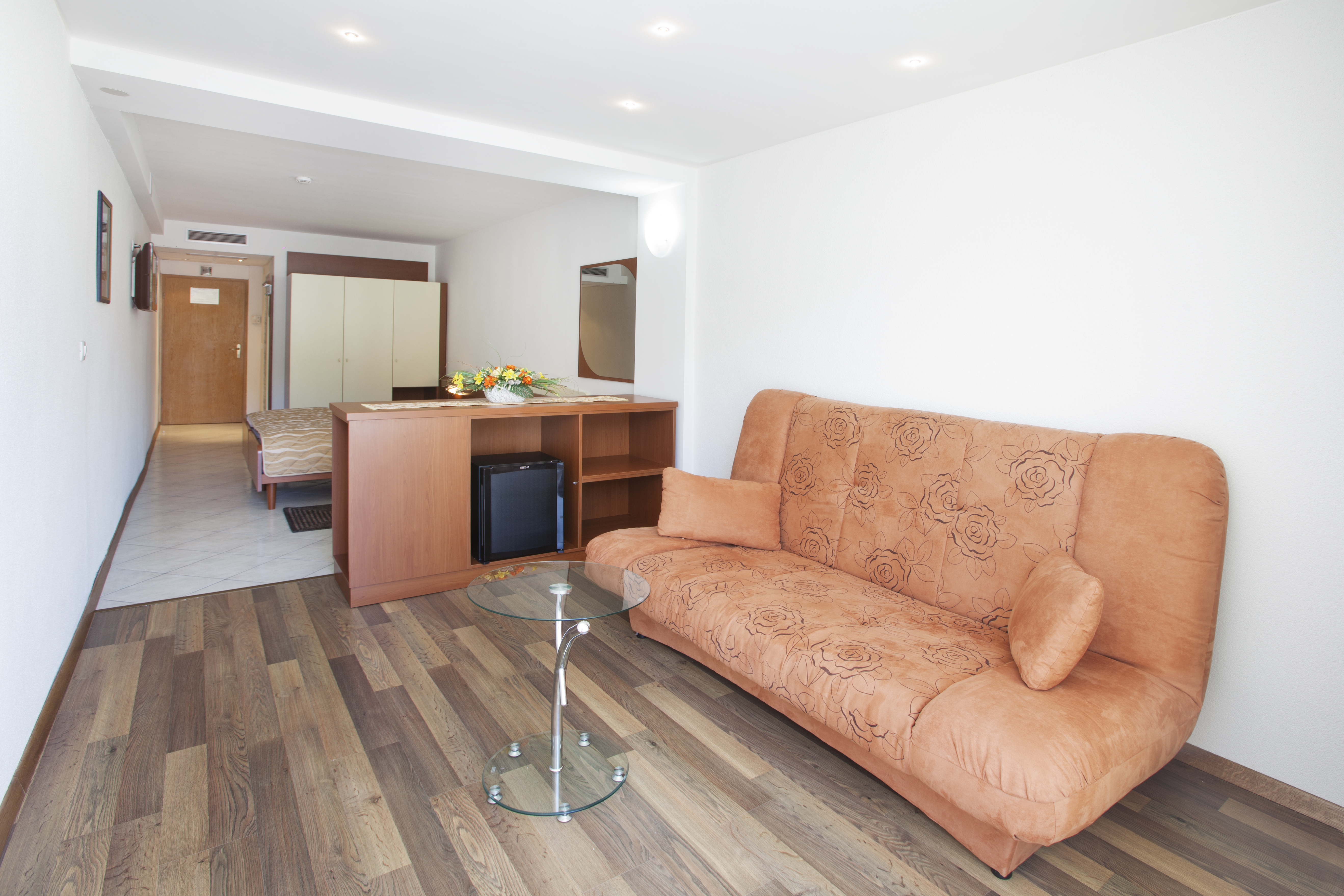 Double Side Sea View One Bedroom