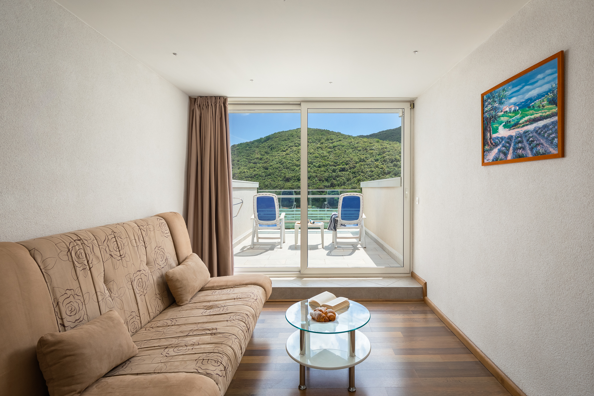 Double Side Sea View One Bedroom