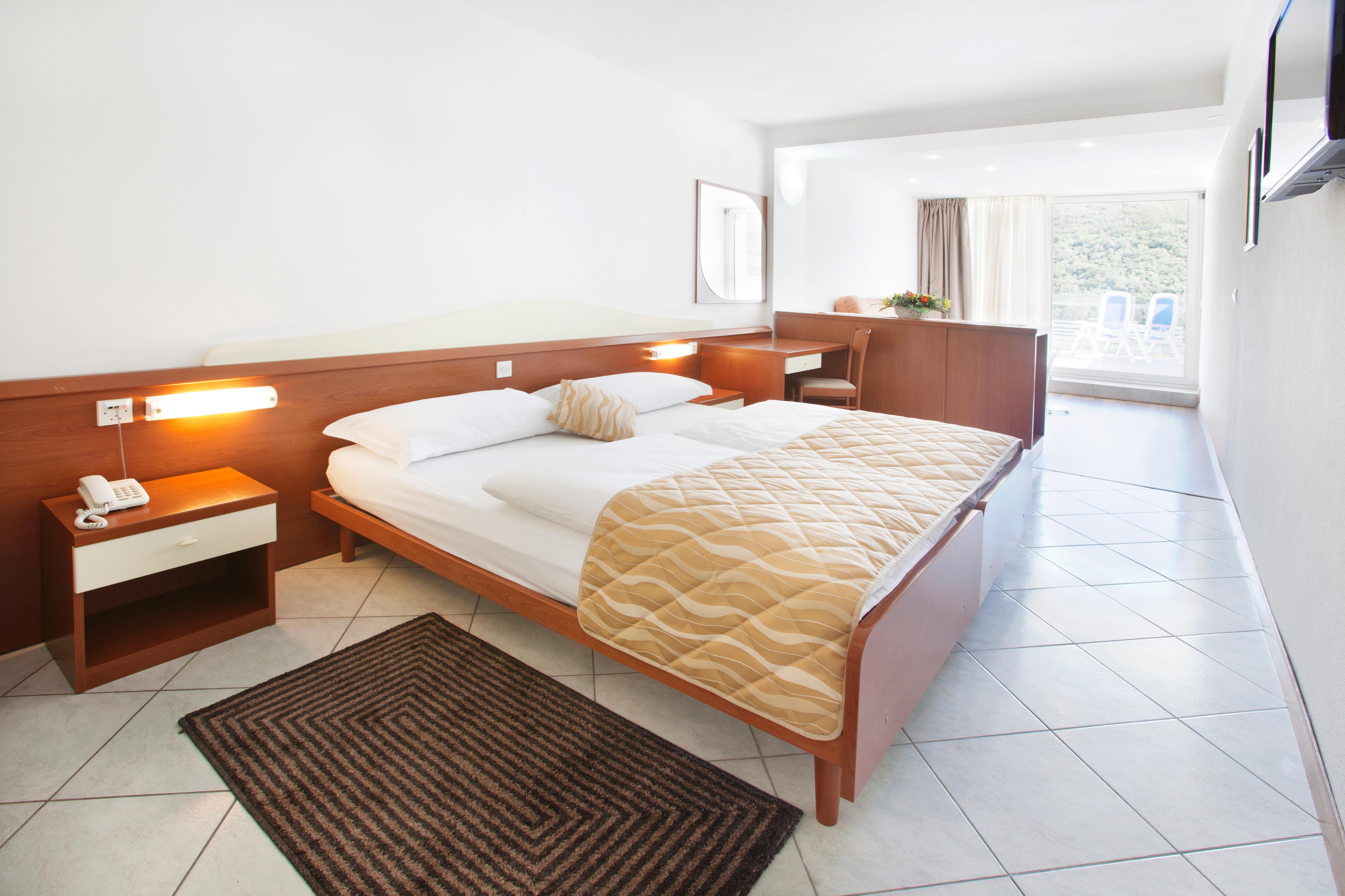 Double Side Sea View with Balcony