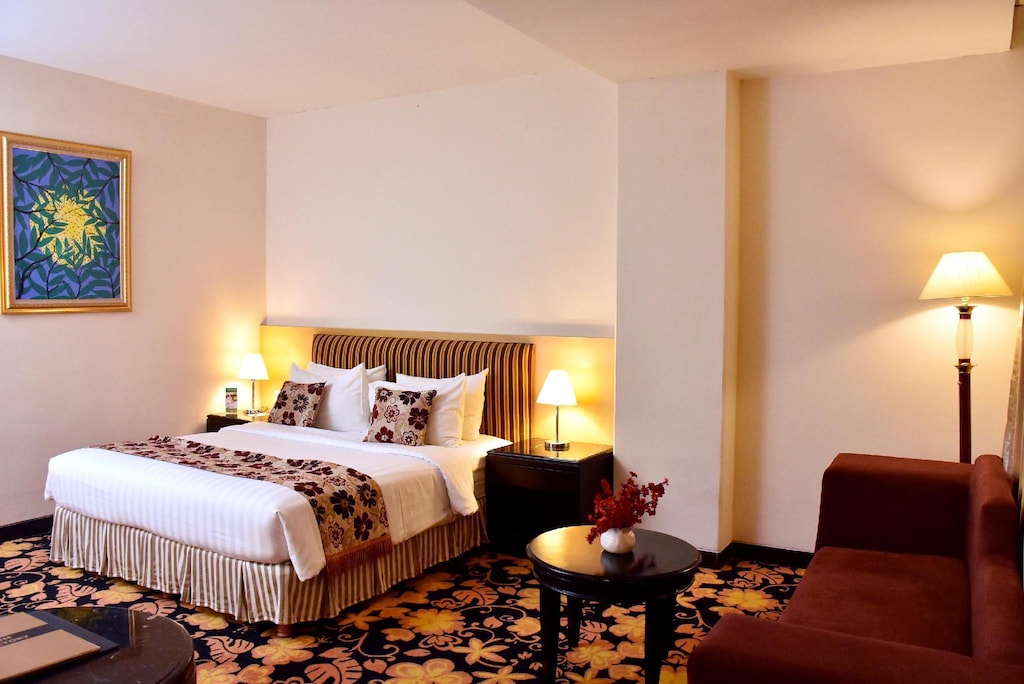 Double Executive King Bed