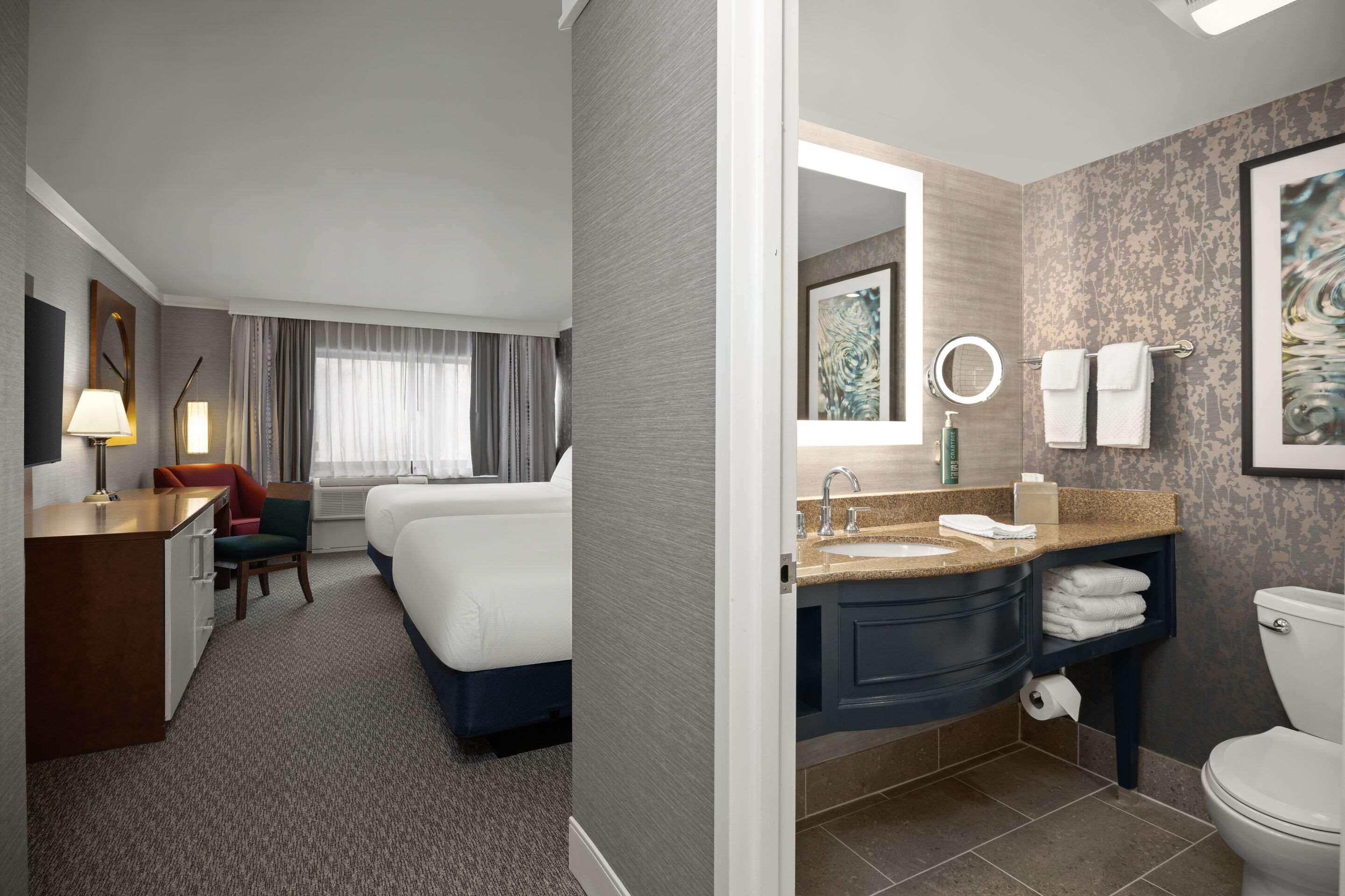 Suite Two Queen Beds