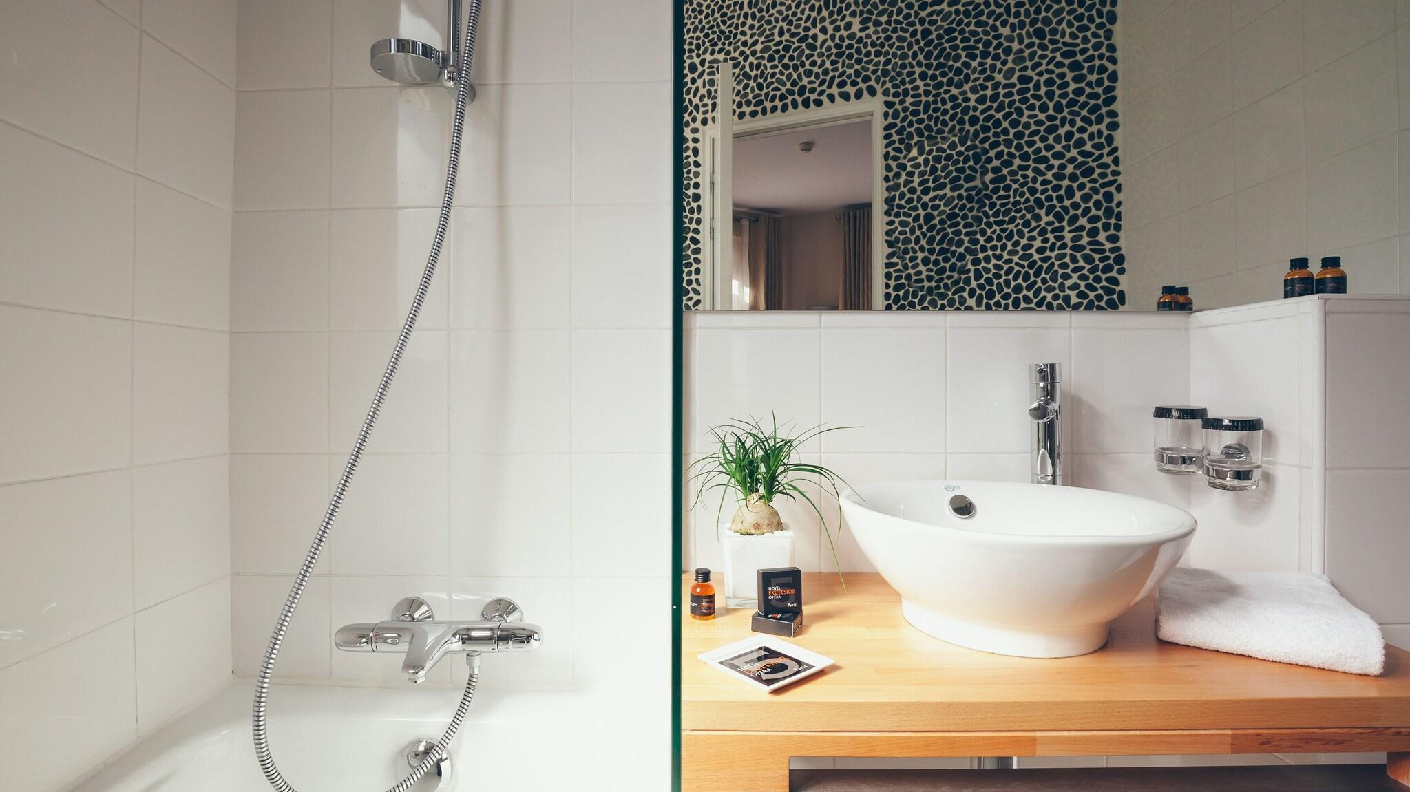 Double Superior Queen Bed