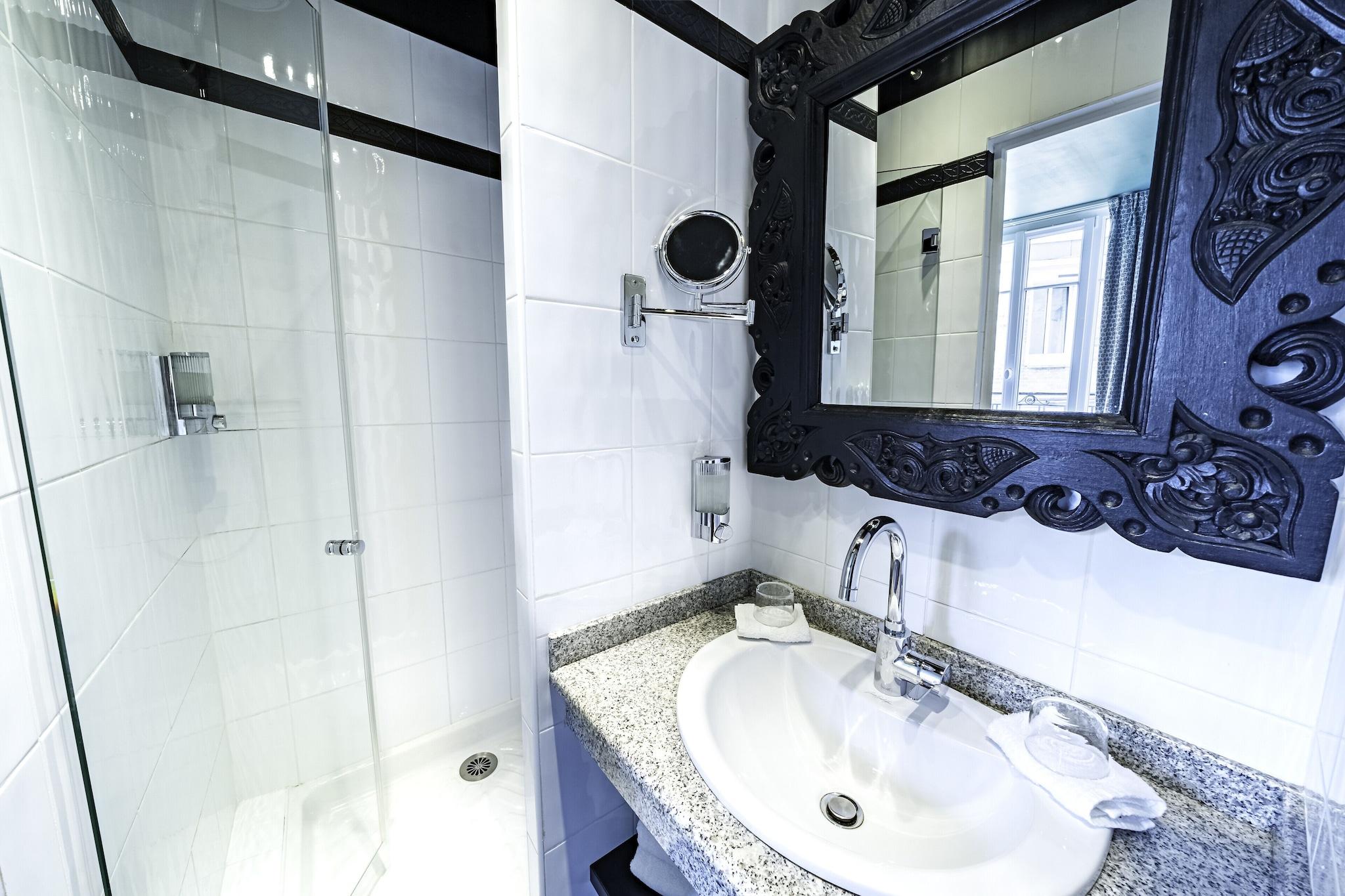 Double Queen Size Bed