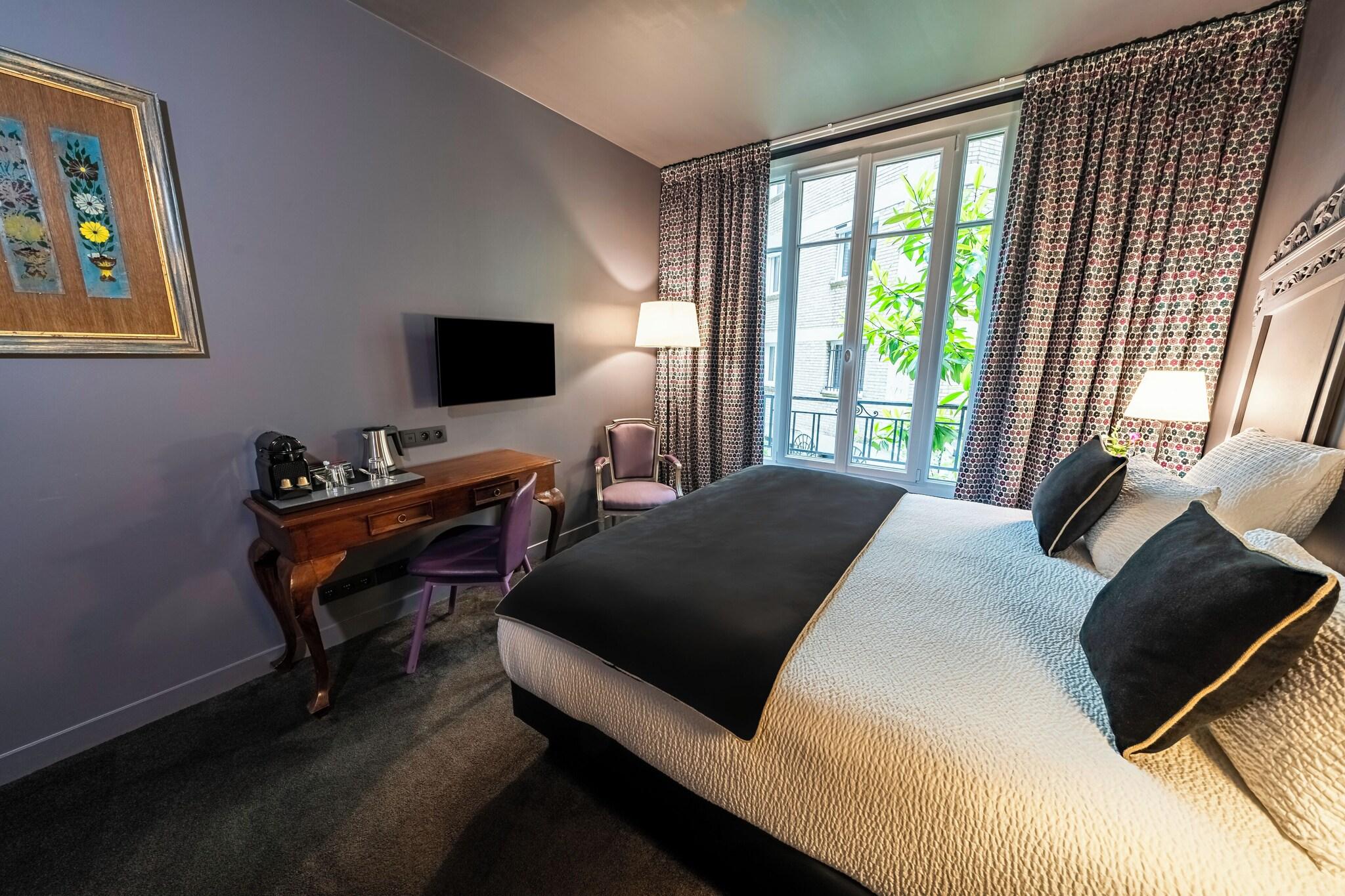 Double Superior King Bed