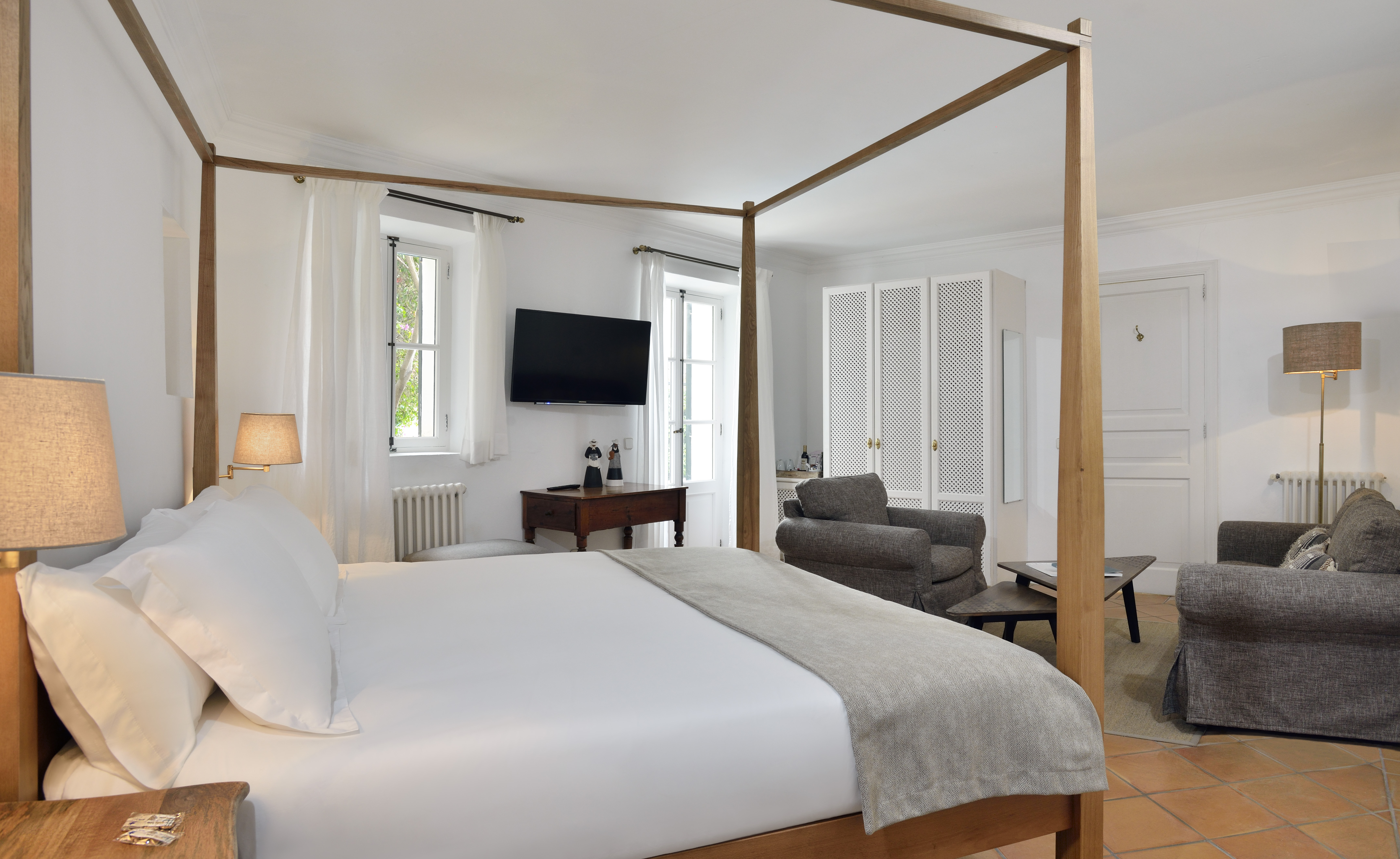 Double or Twin Superior