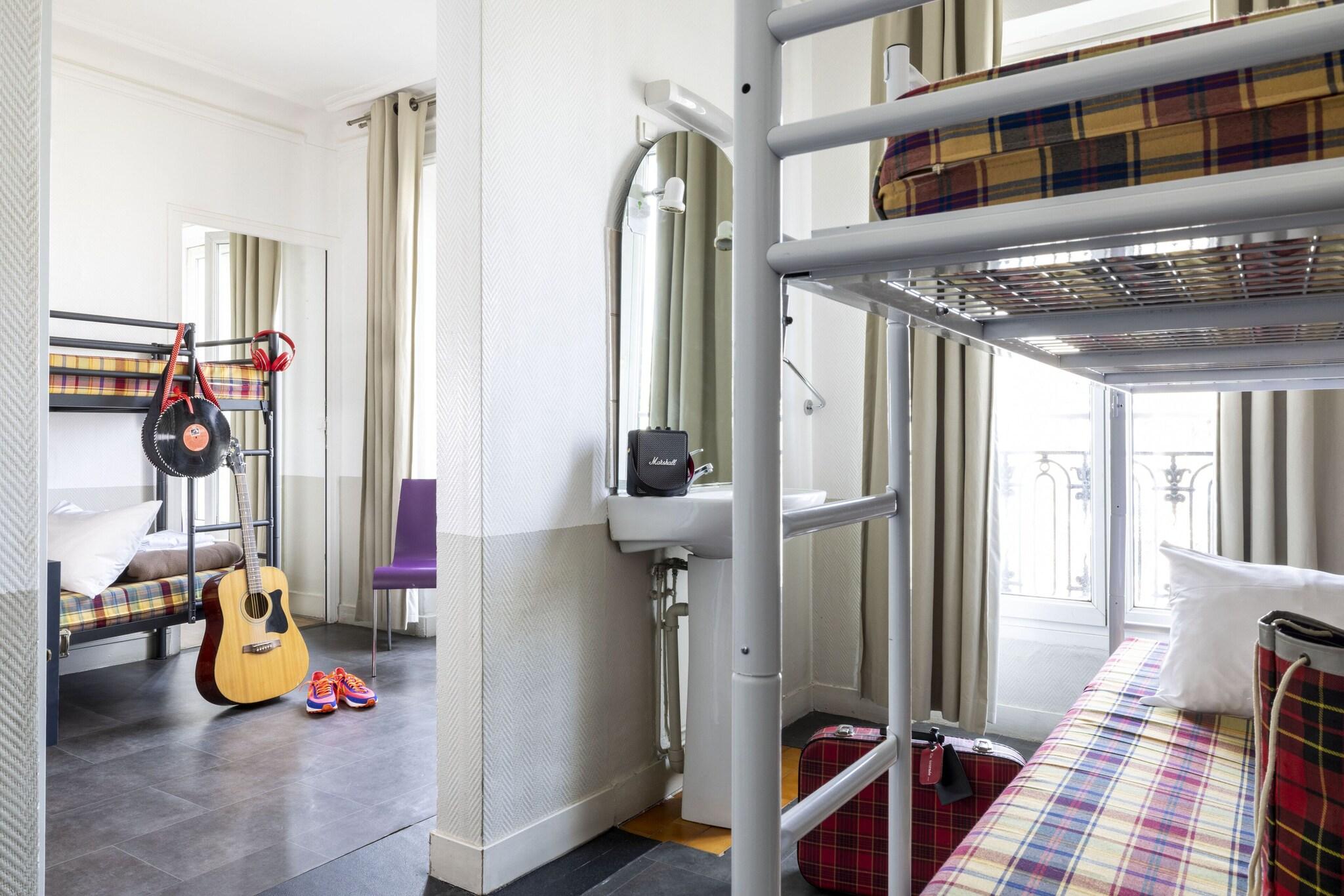 Bed in Dormitory Standard