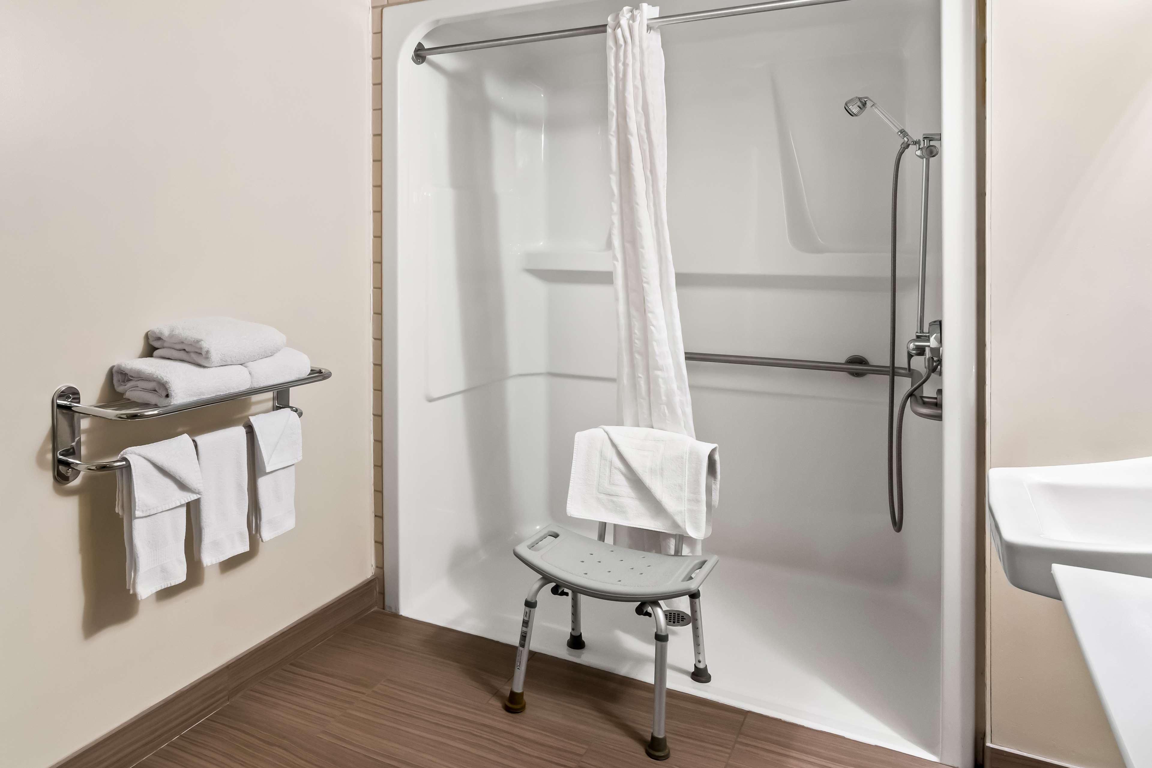 Double Queen Bed Non Smoking