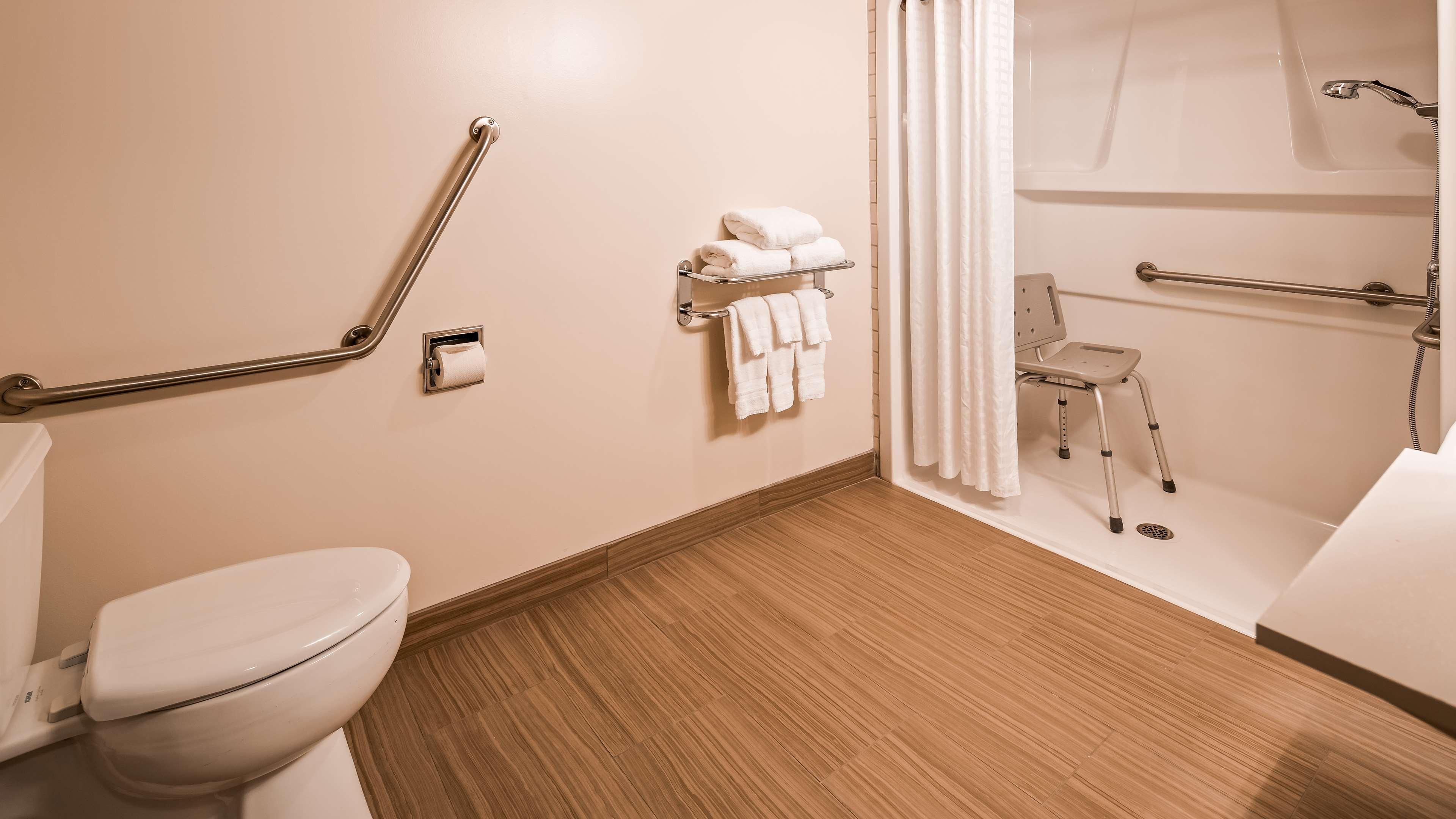 Double Queen Bed Non Smoking