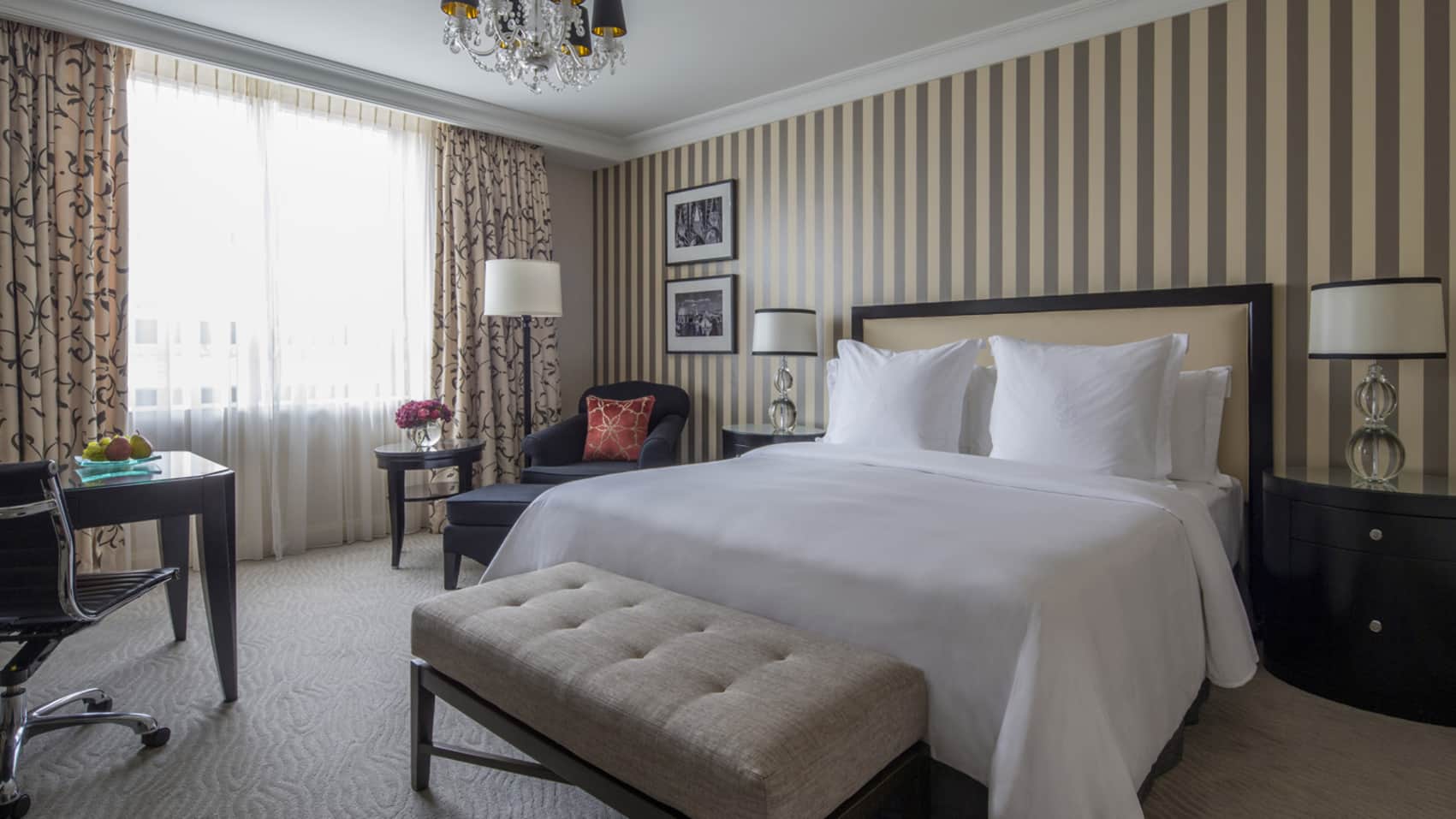 Room Deluxe King Bed