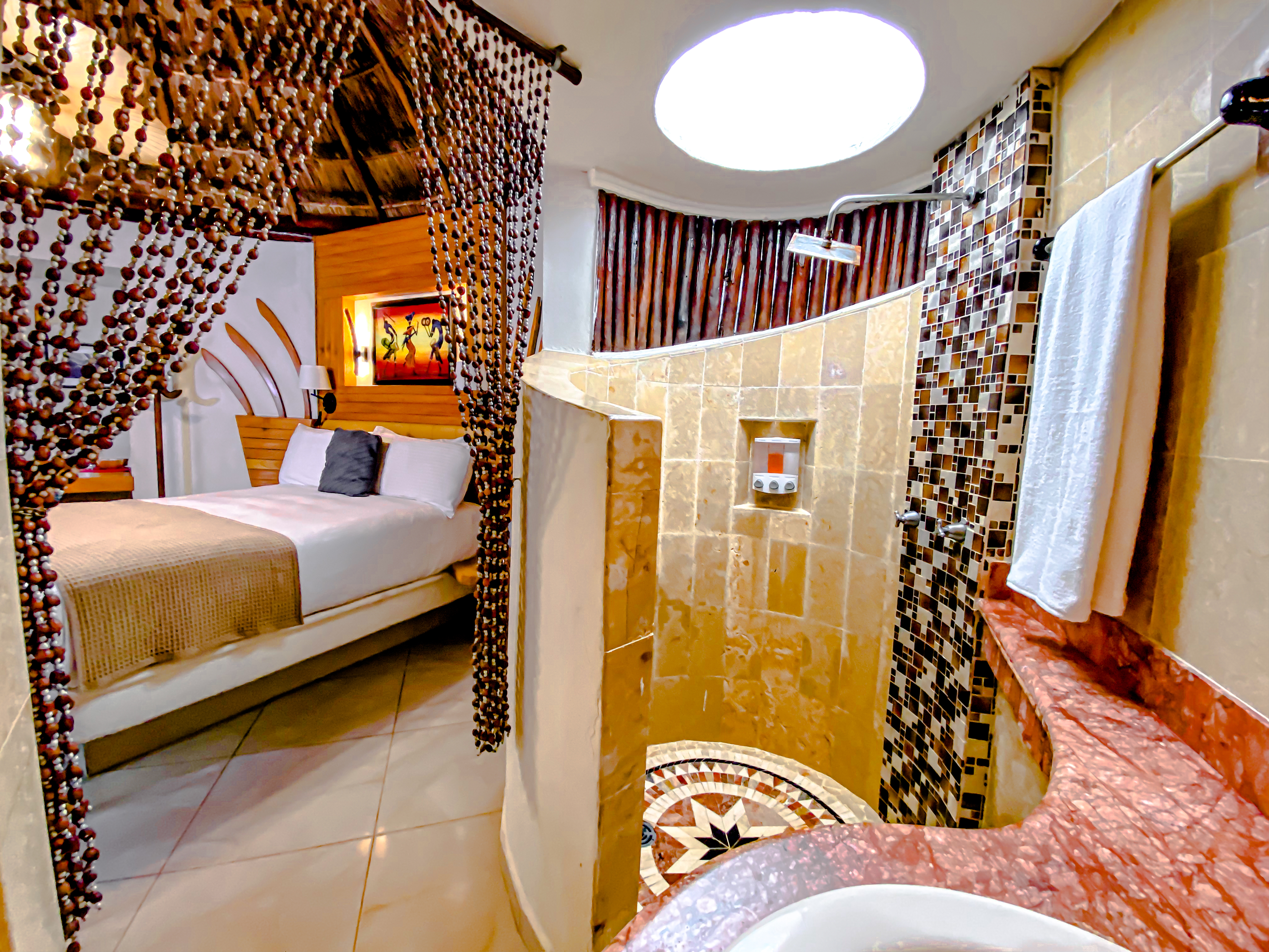 Suite Queen Size Bed