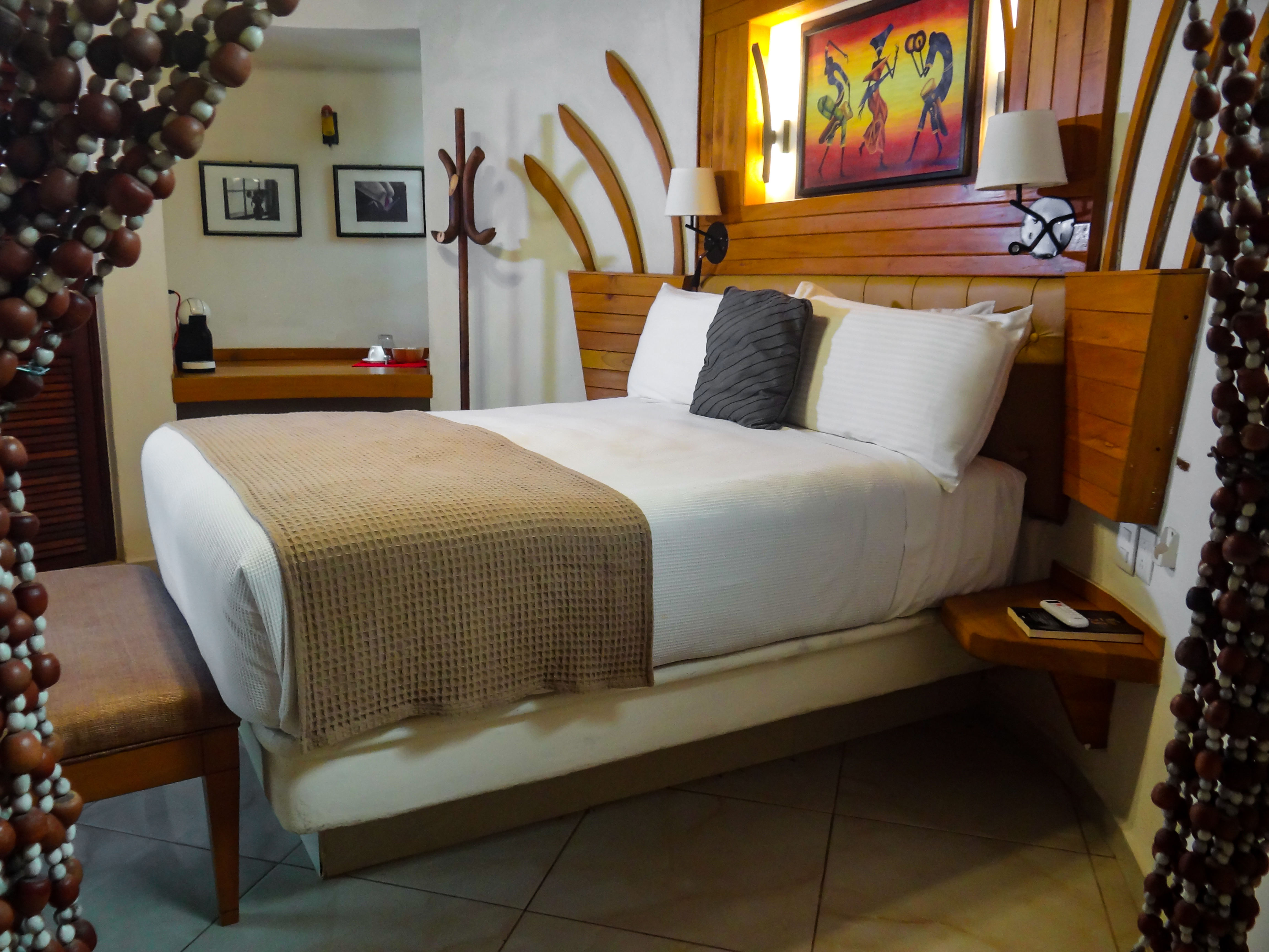 Suite Queen Size Bed