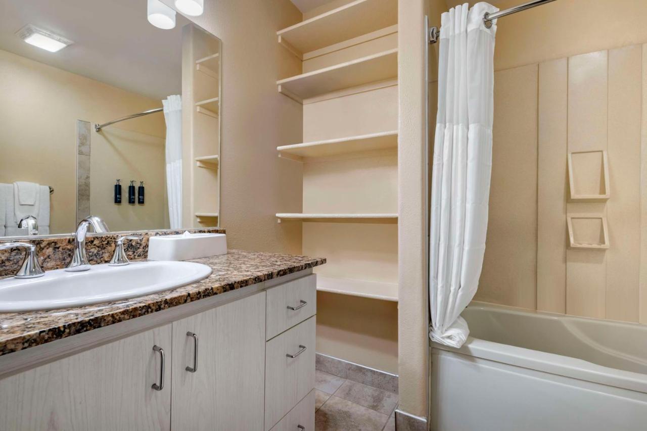 Suite One Bedroom Accessible