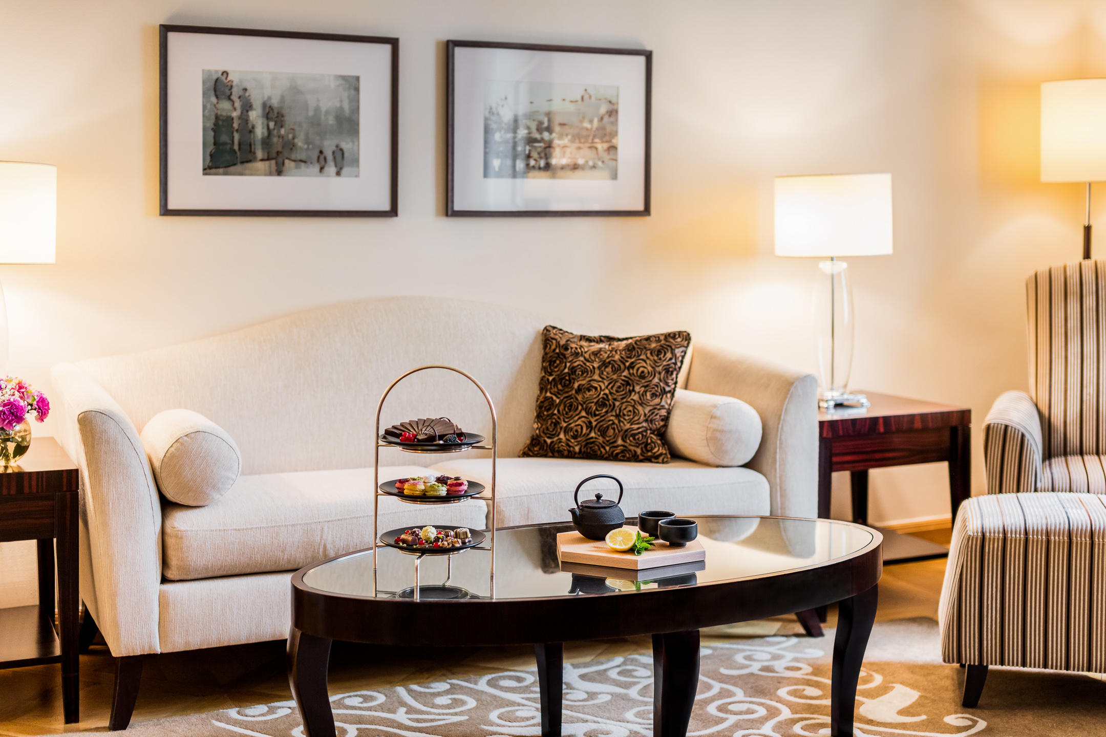 Suite Deluxe King Bed