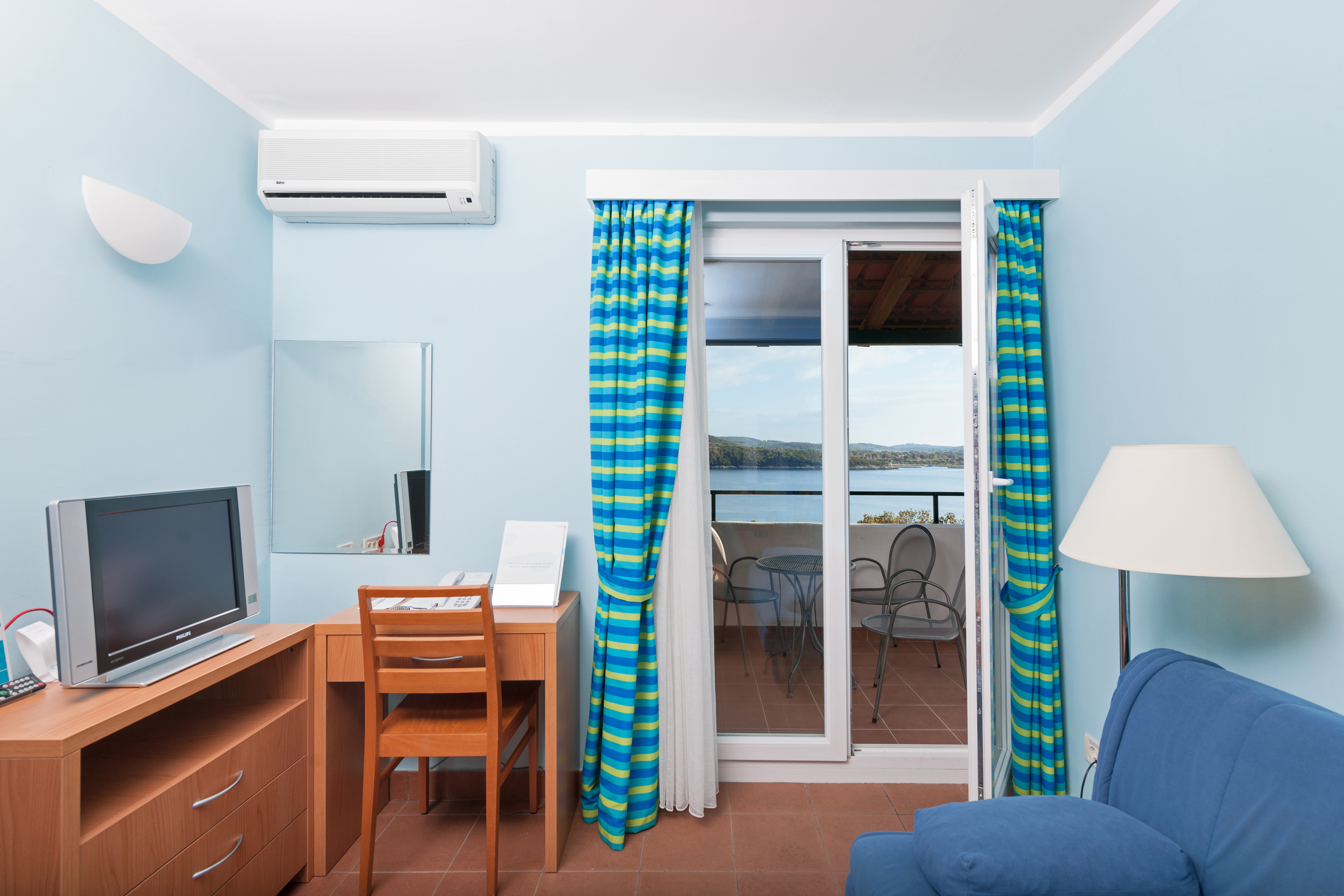 Apartment Capacity 6